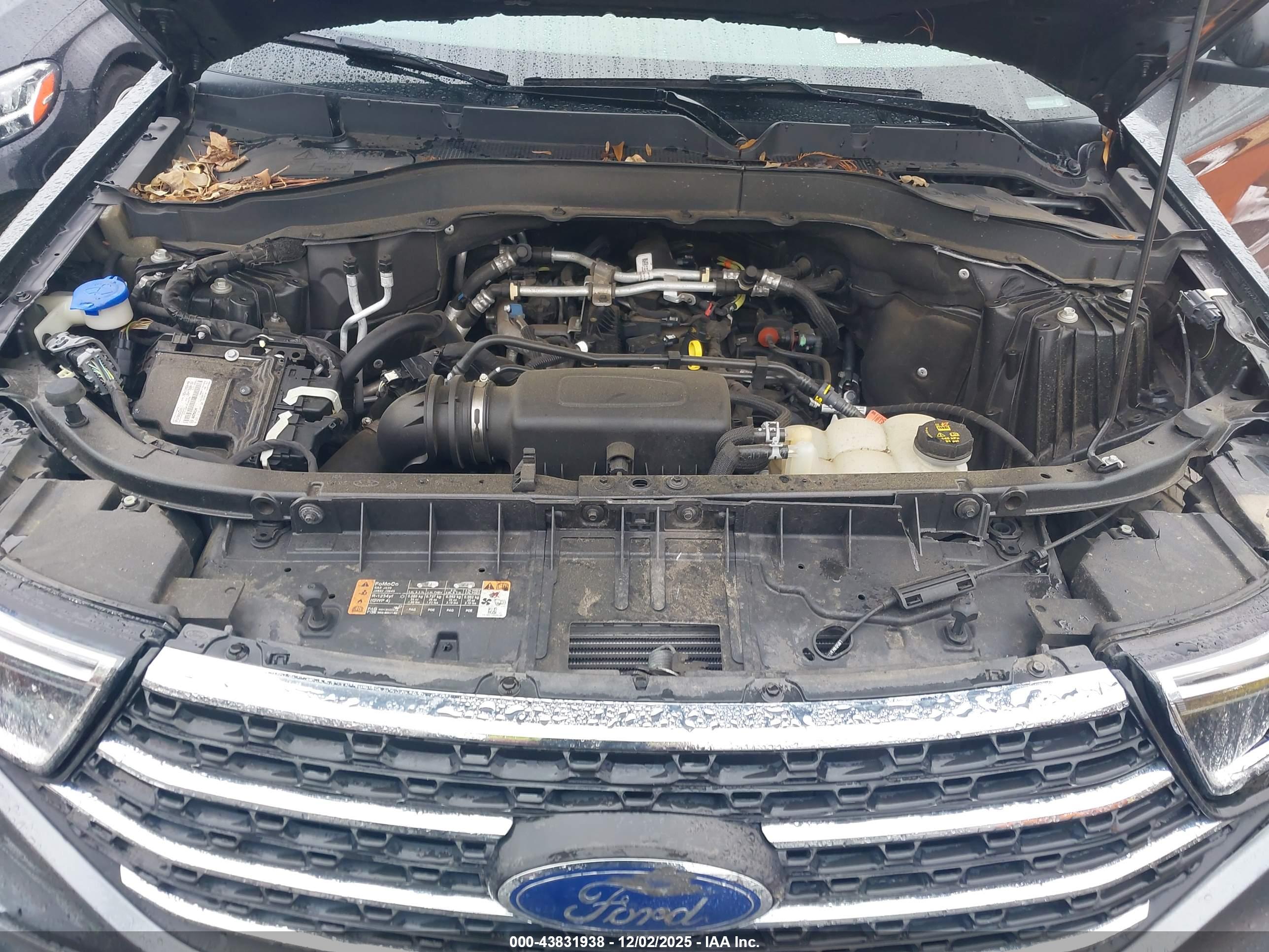 FORD EXPLORER image 10