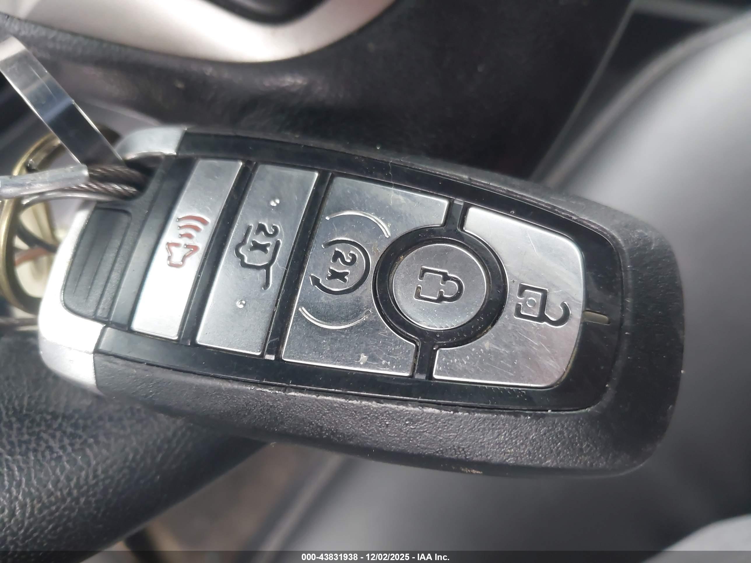 FORD EXPLORER image 11