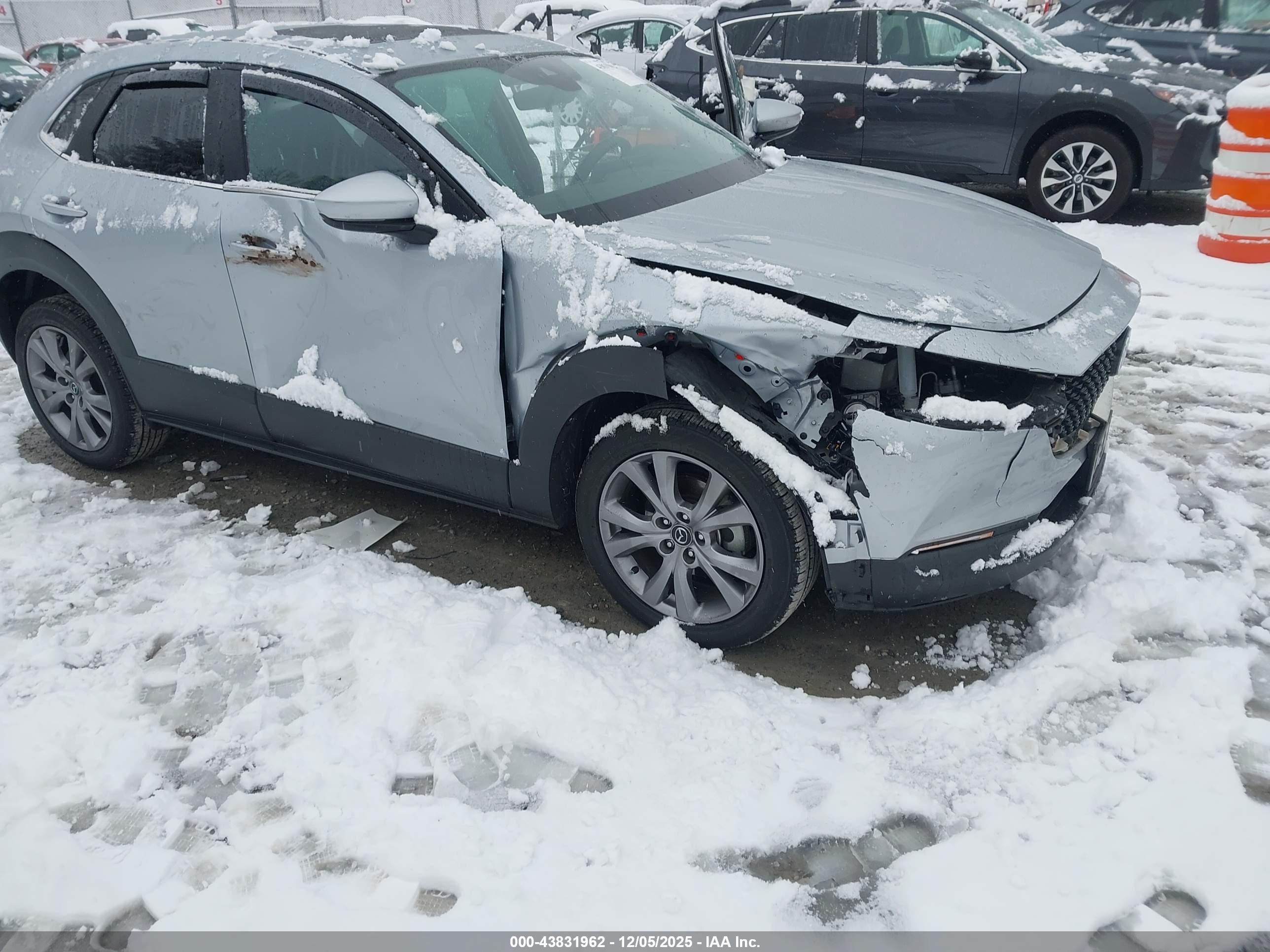 MAZDA CX-30 image 6