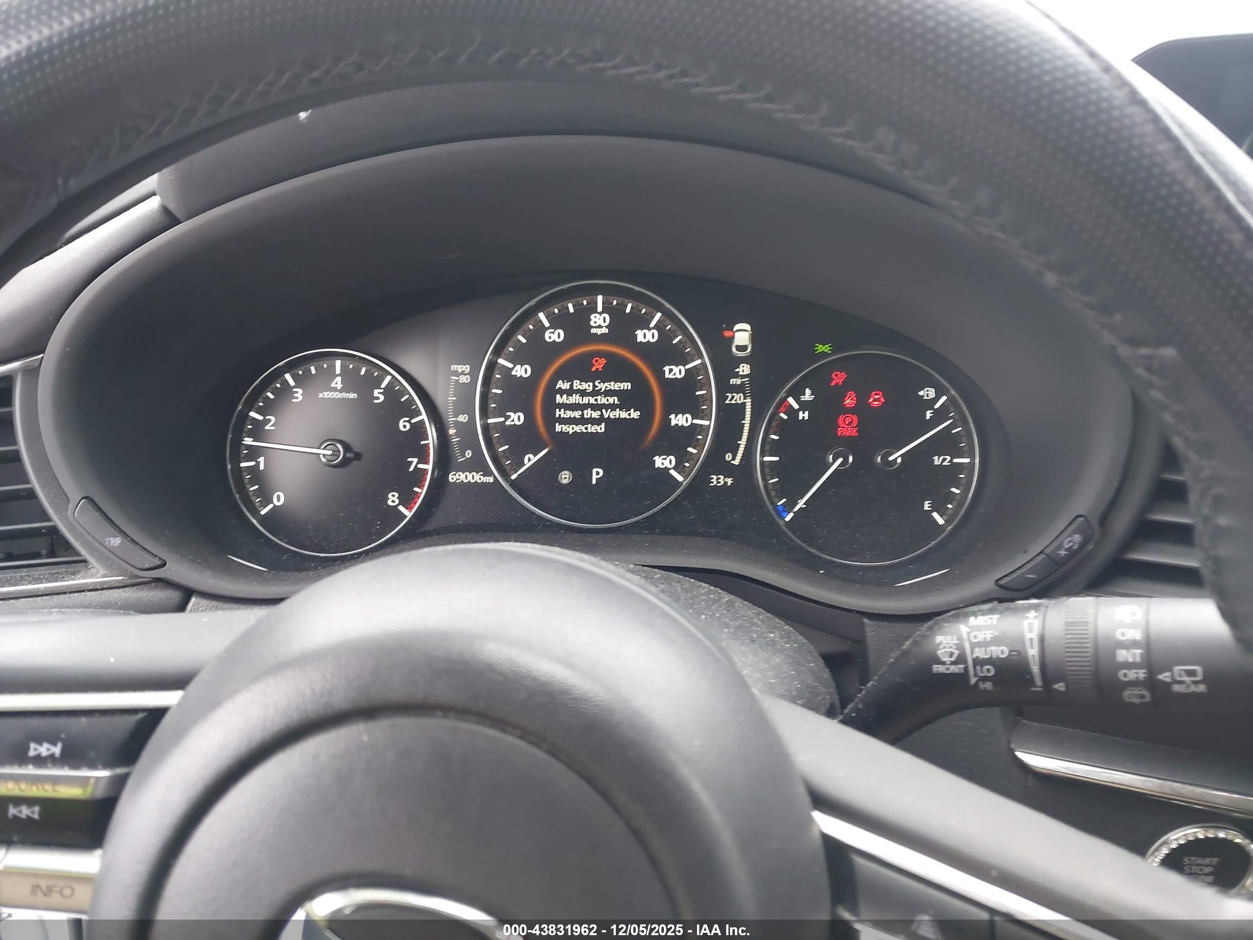 MAZDA CX-30 image 7
