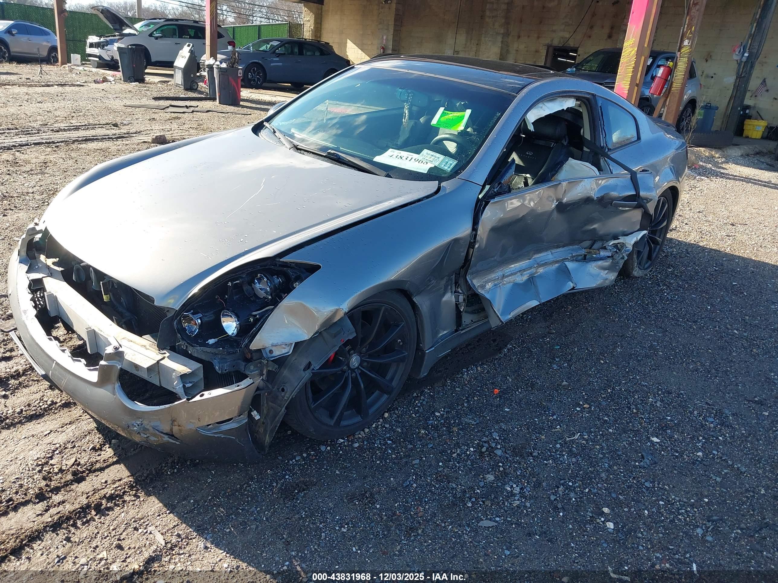 INFINITI G35 image 2