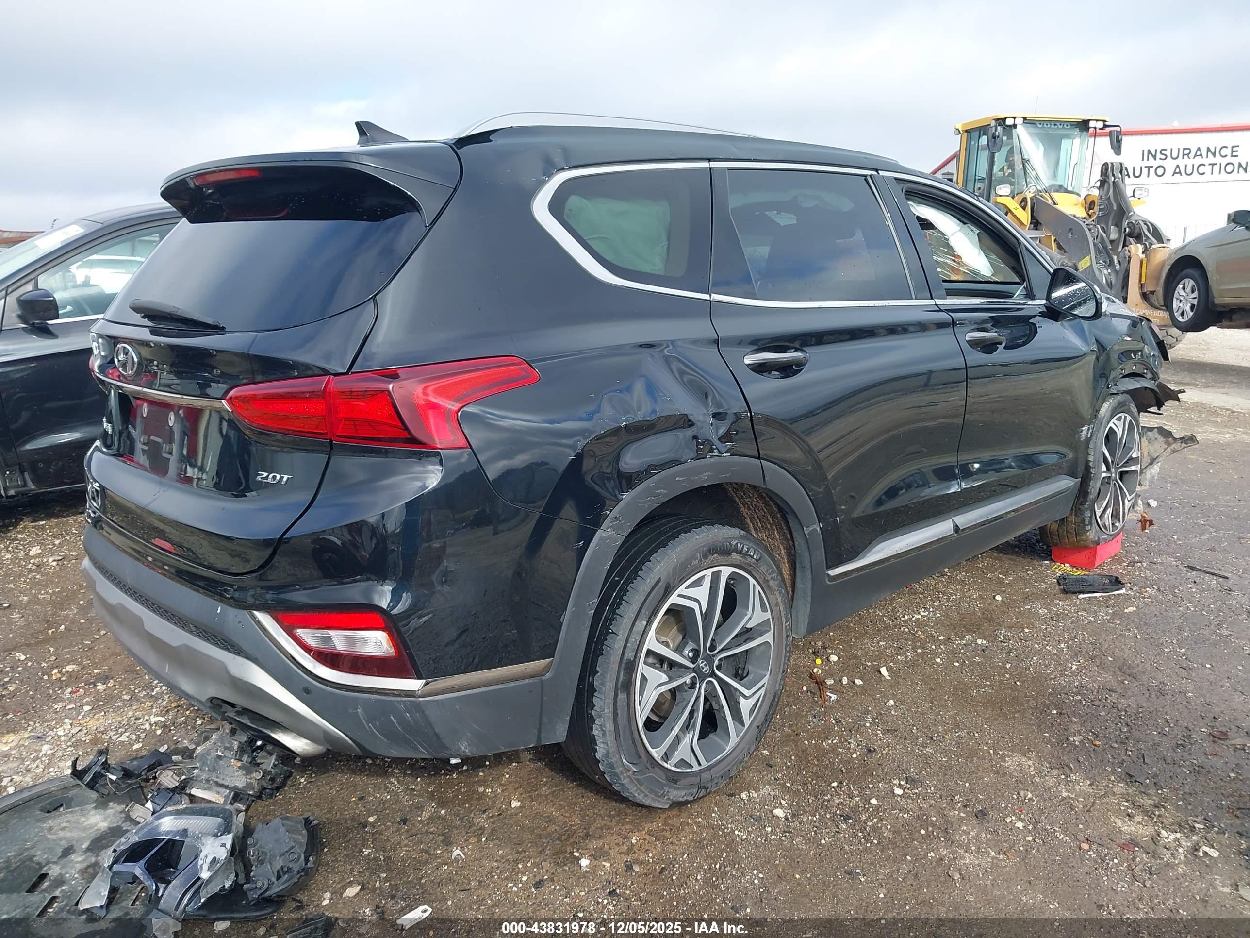 HYUNDAI SANTA image 4