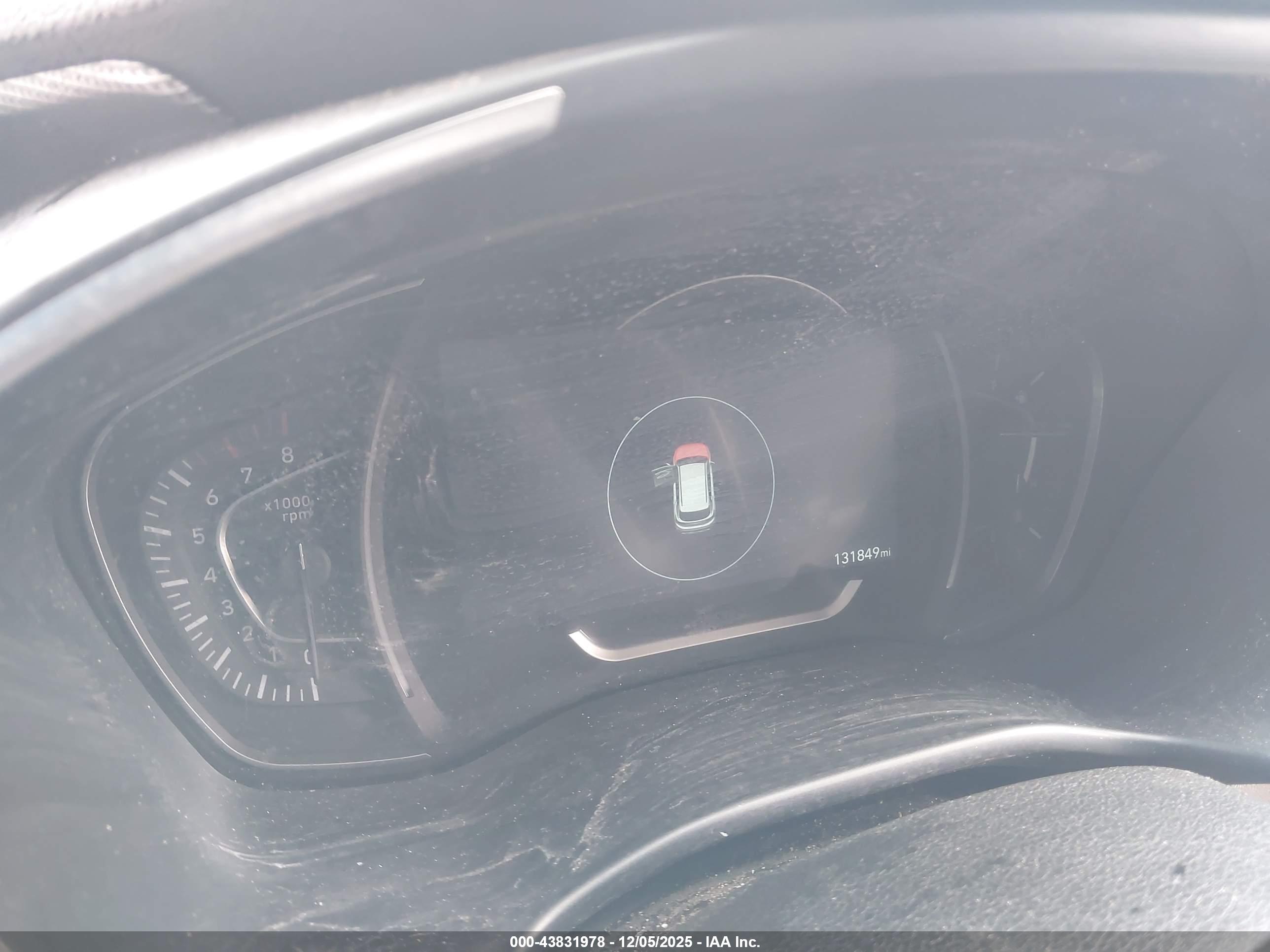 HYUNDAI SANTA image 7