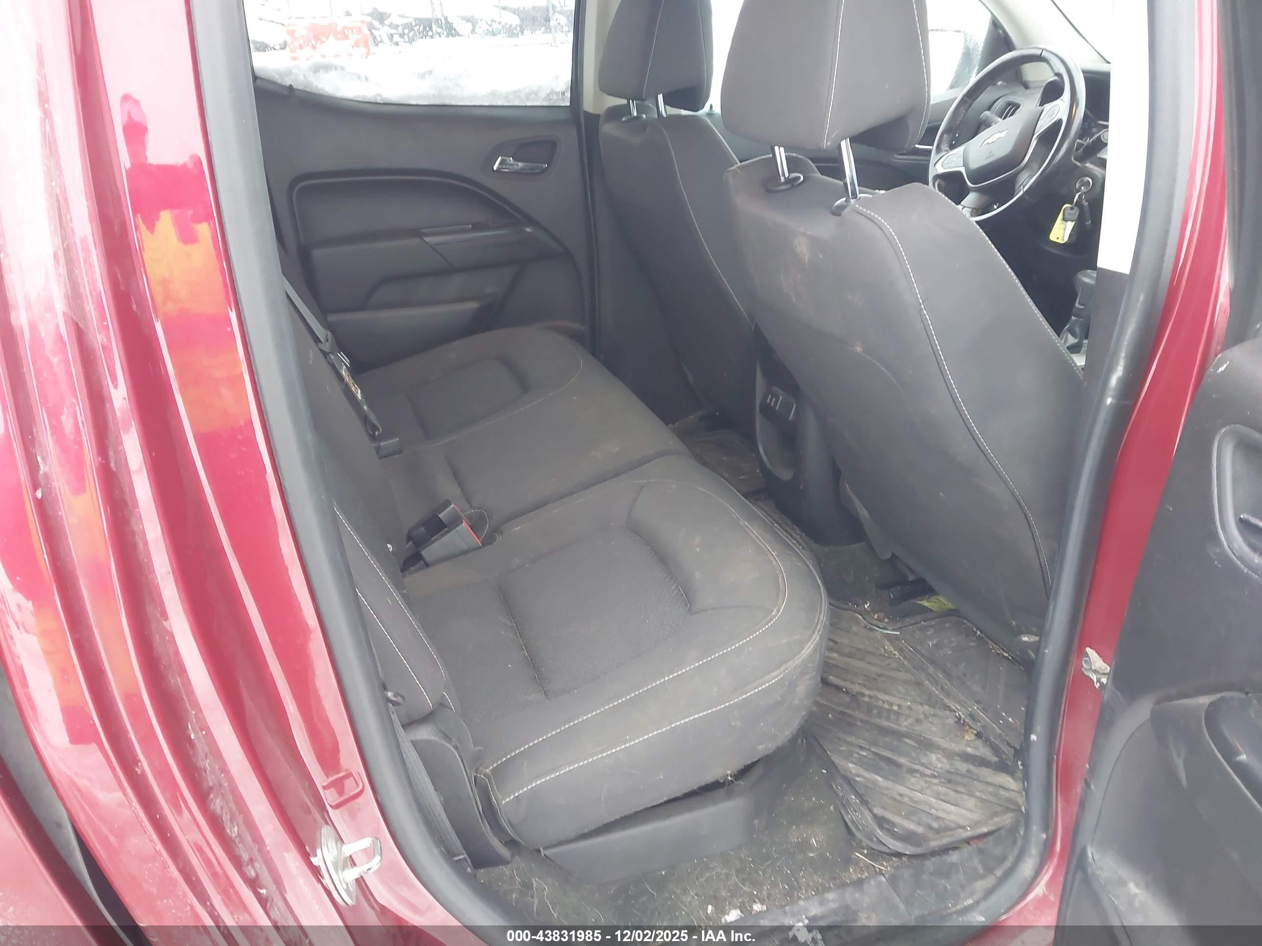 CHEVROLET COLORADO image 8