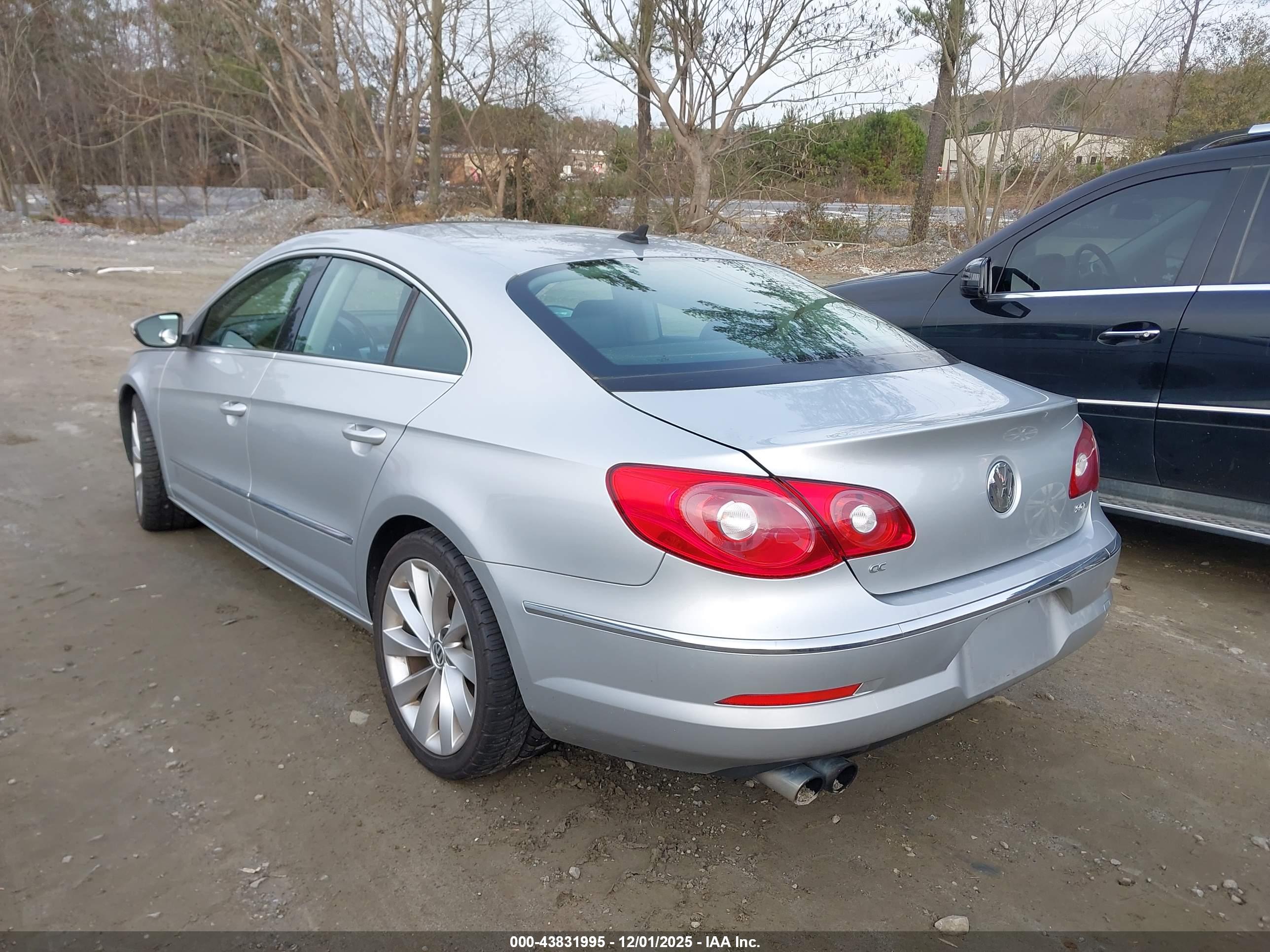 VOLKSWAGEN CC image 3