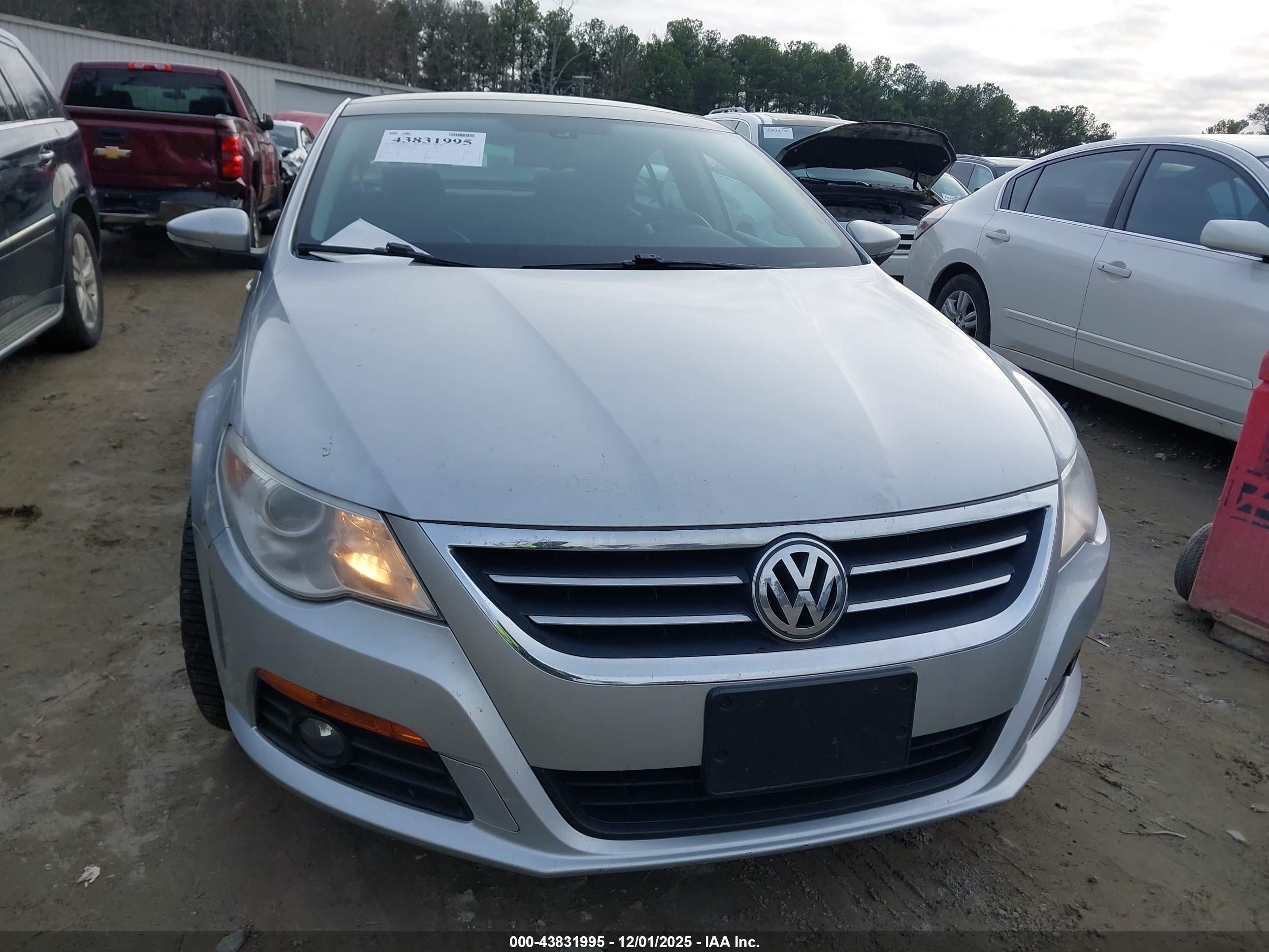 VOLKSWAGEN CC image 6