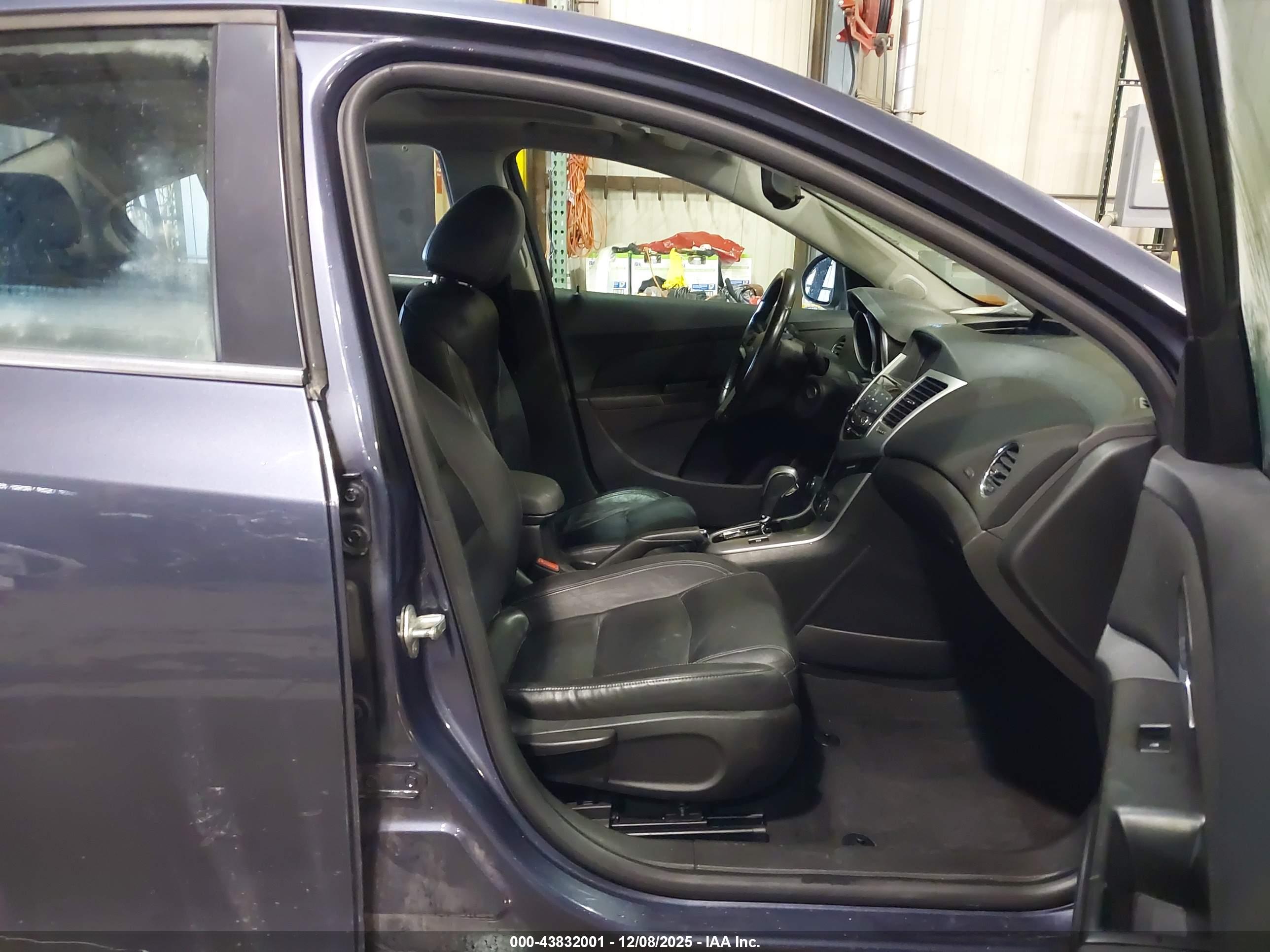 CHEVROLET CRUZE image 5