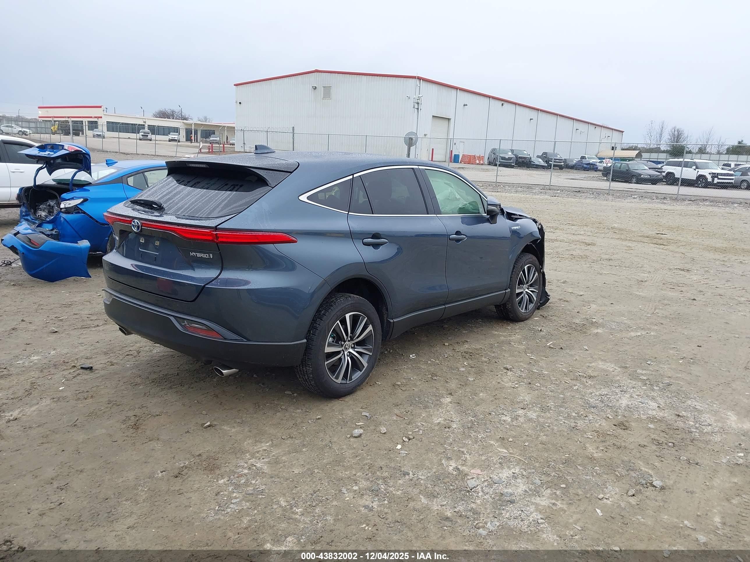 TOYOTA VENZA image 4