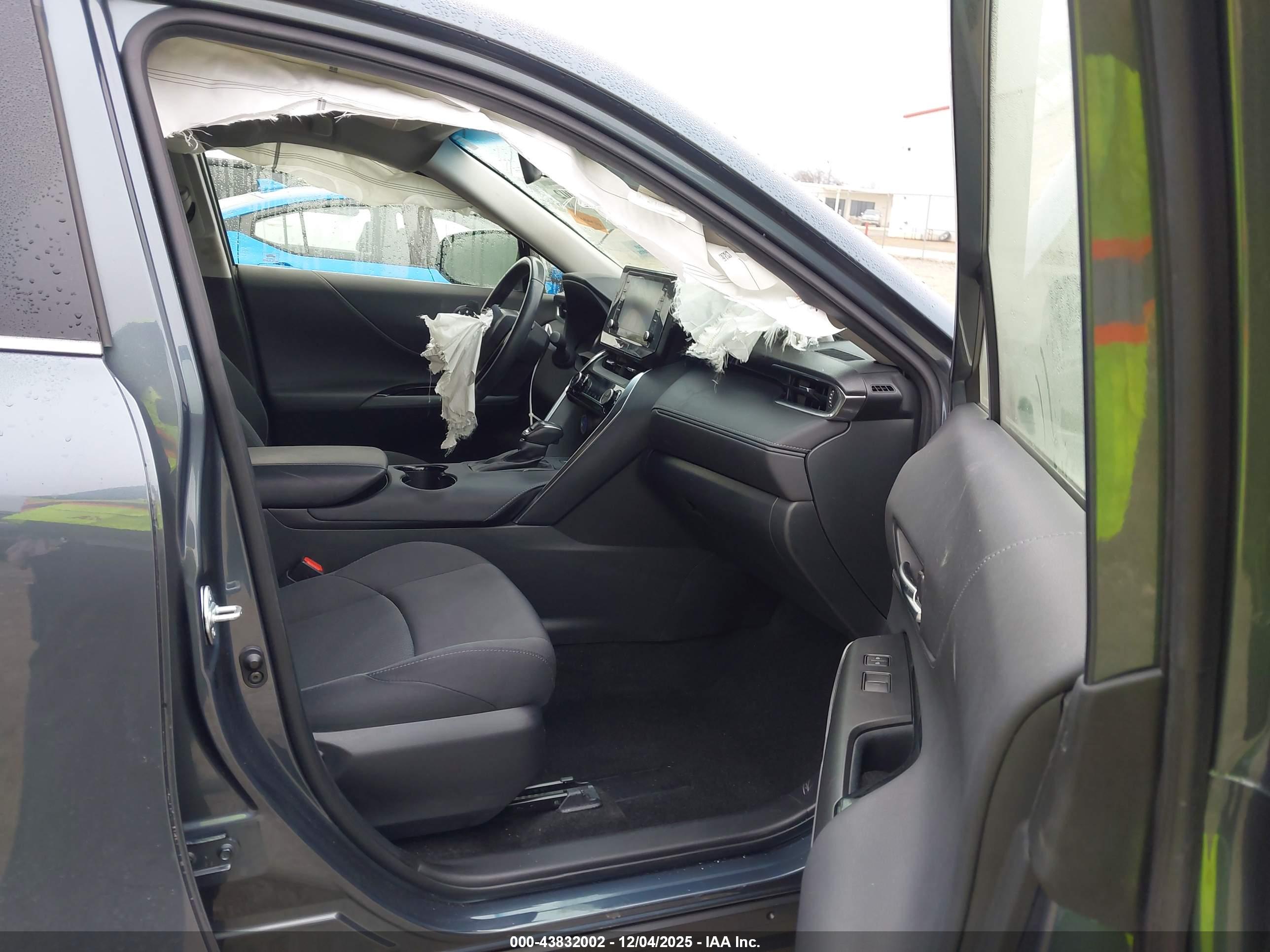TOYOTA VENZA image 5