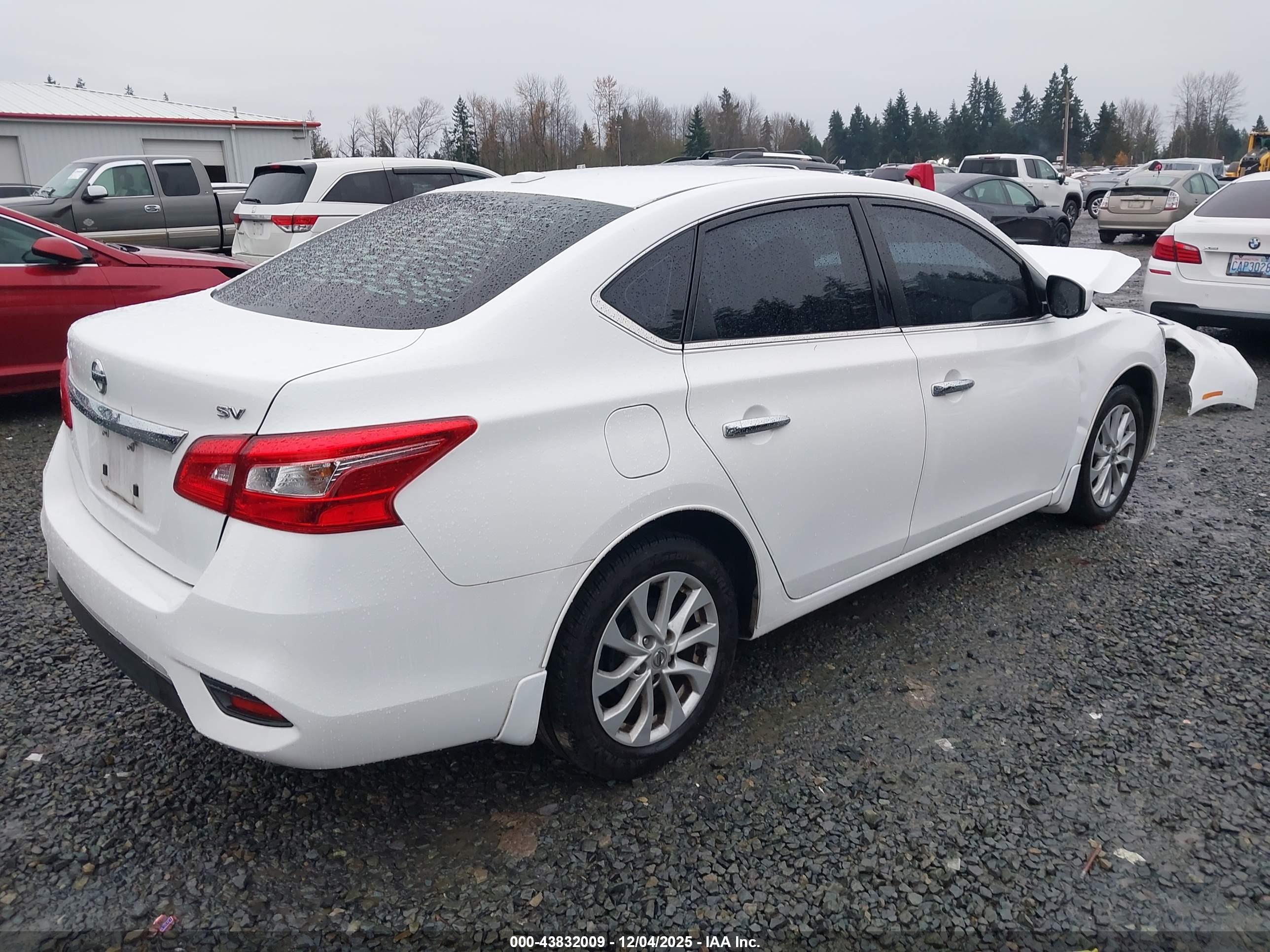 NISSAN SENTRA image 4