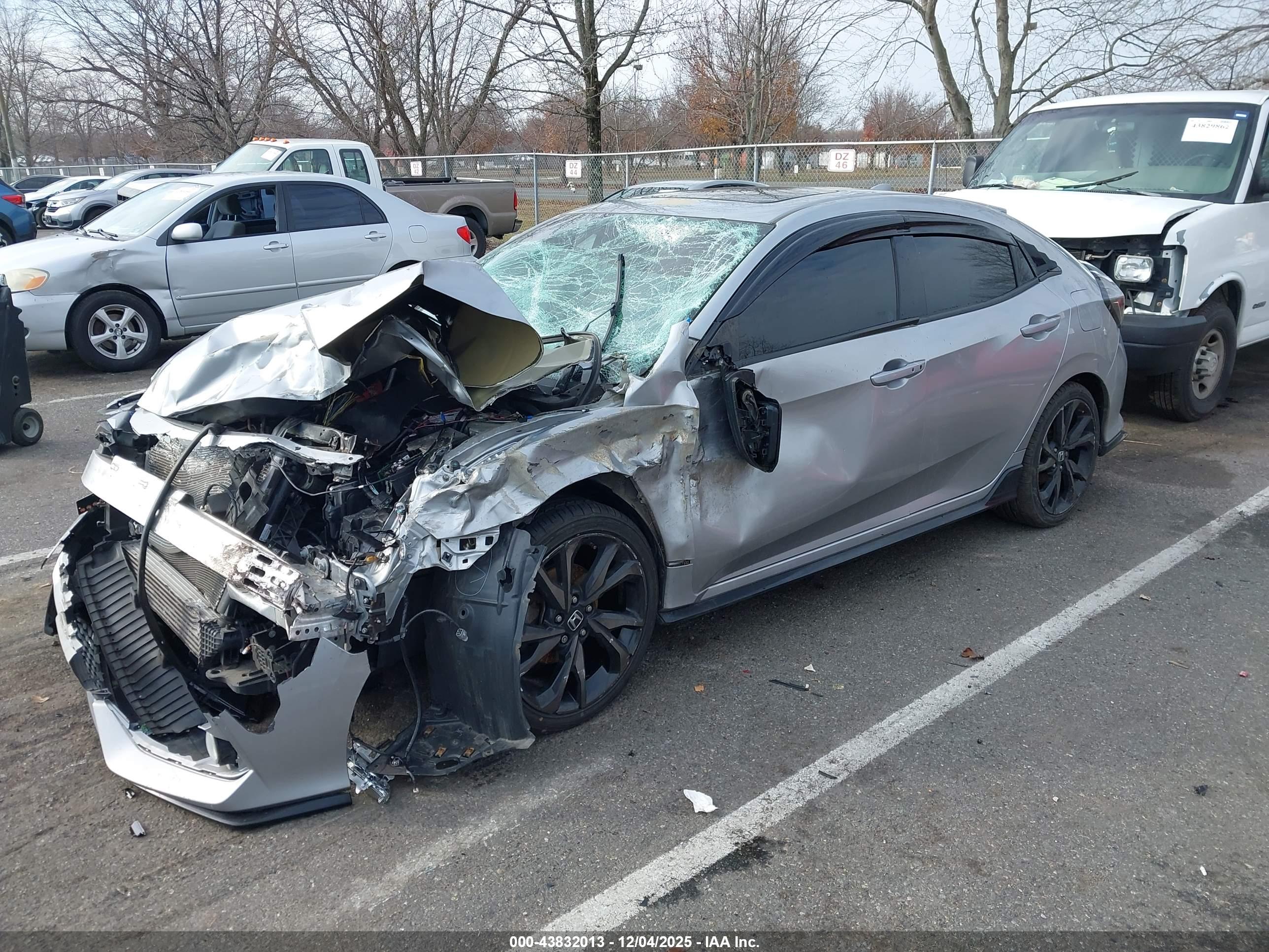 HONDA CIVIC image 2