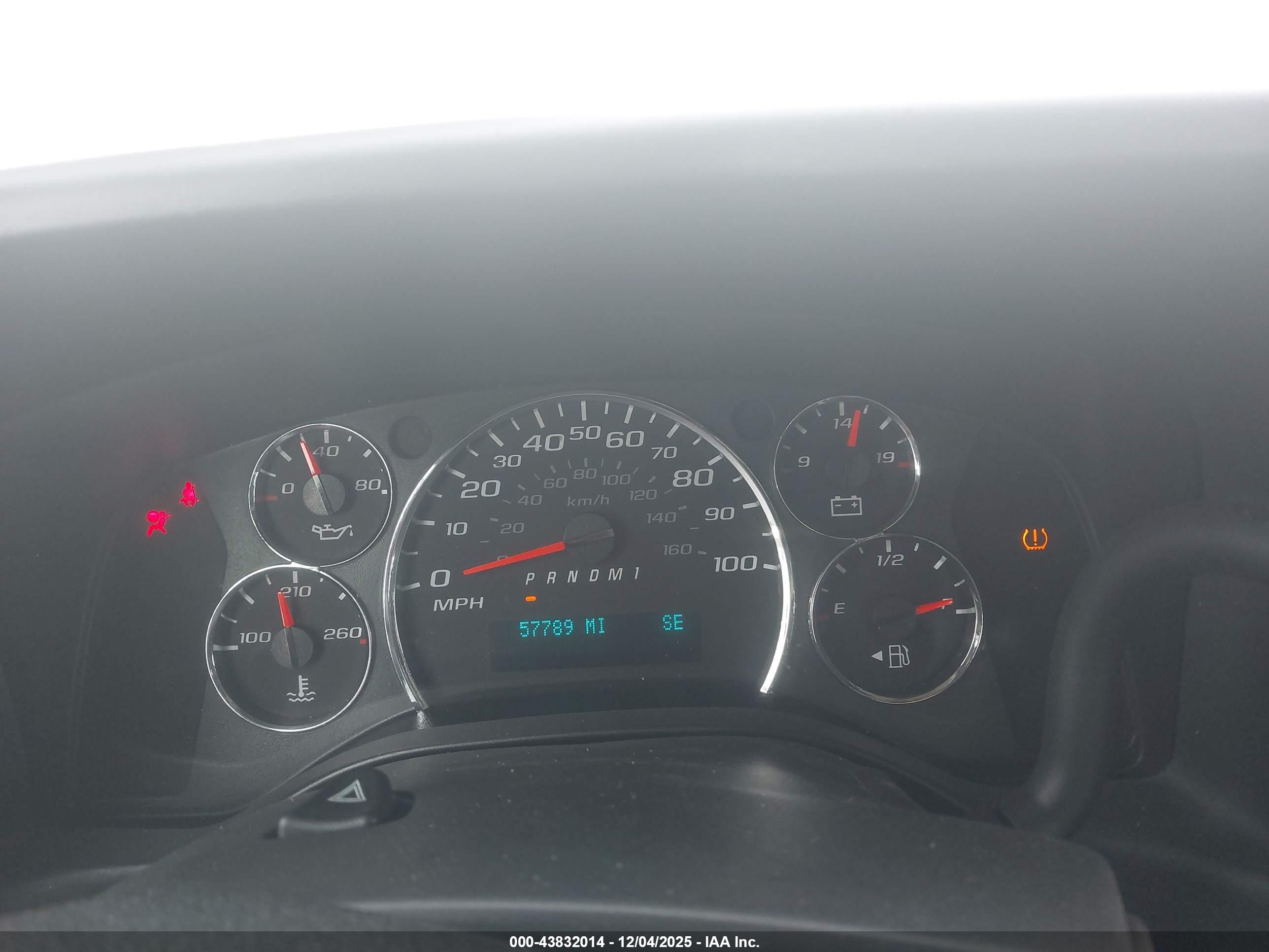 CHEVROLET EXPRESS image 7