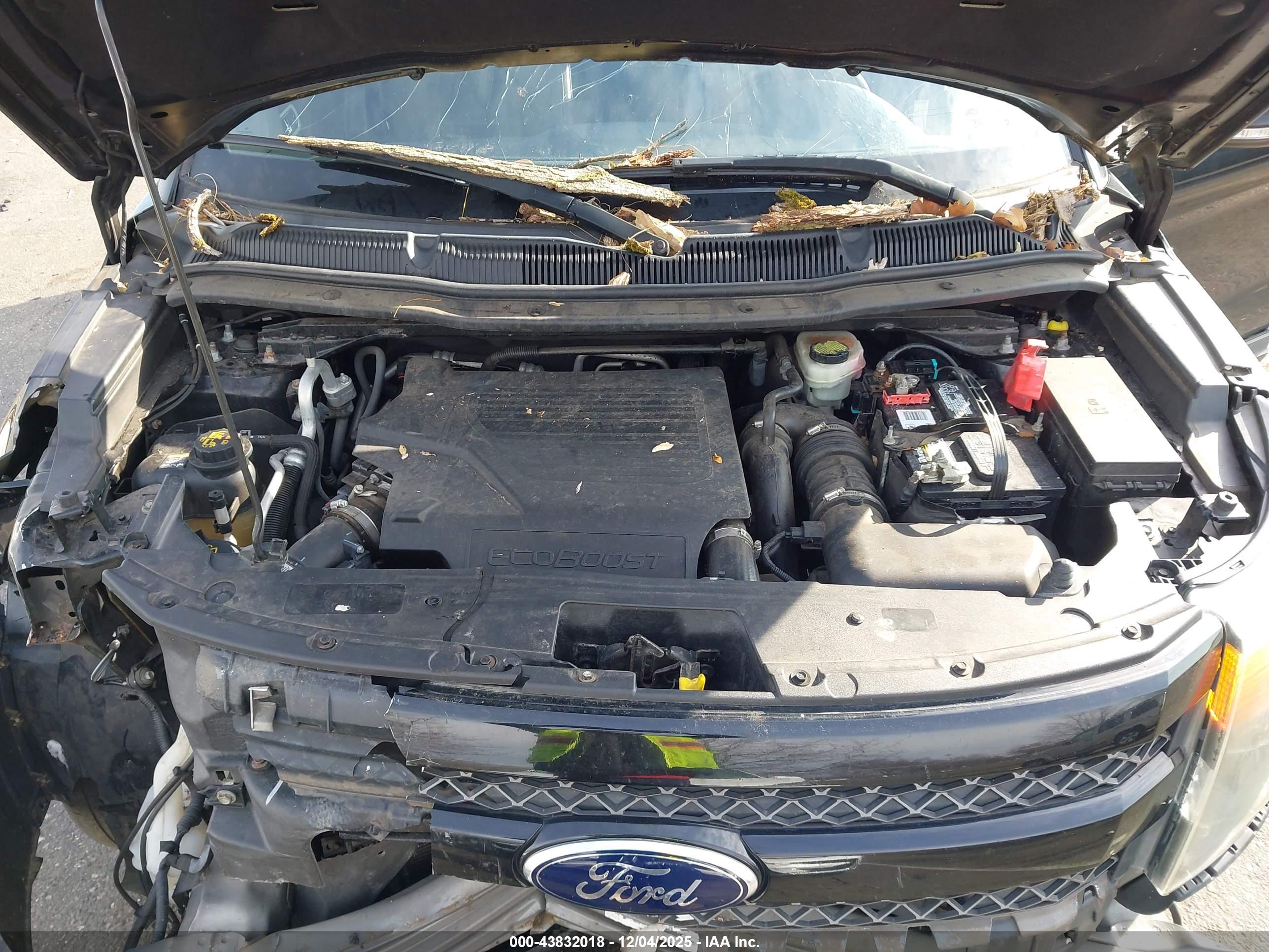 FORD EXPLORER image 10
