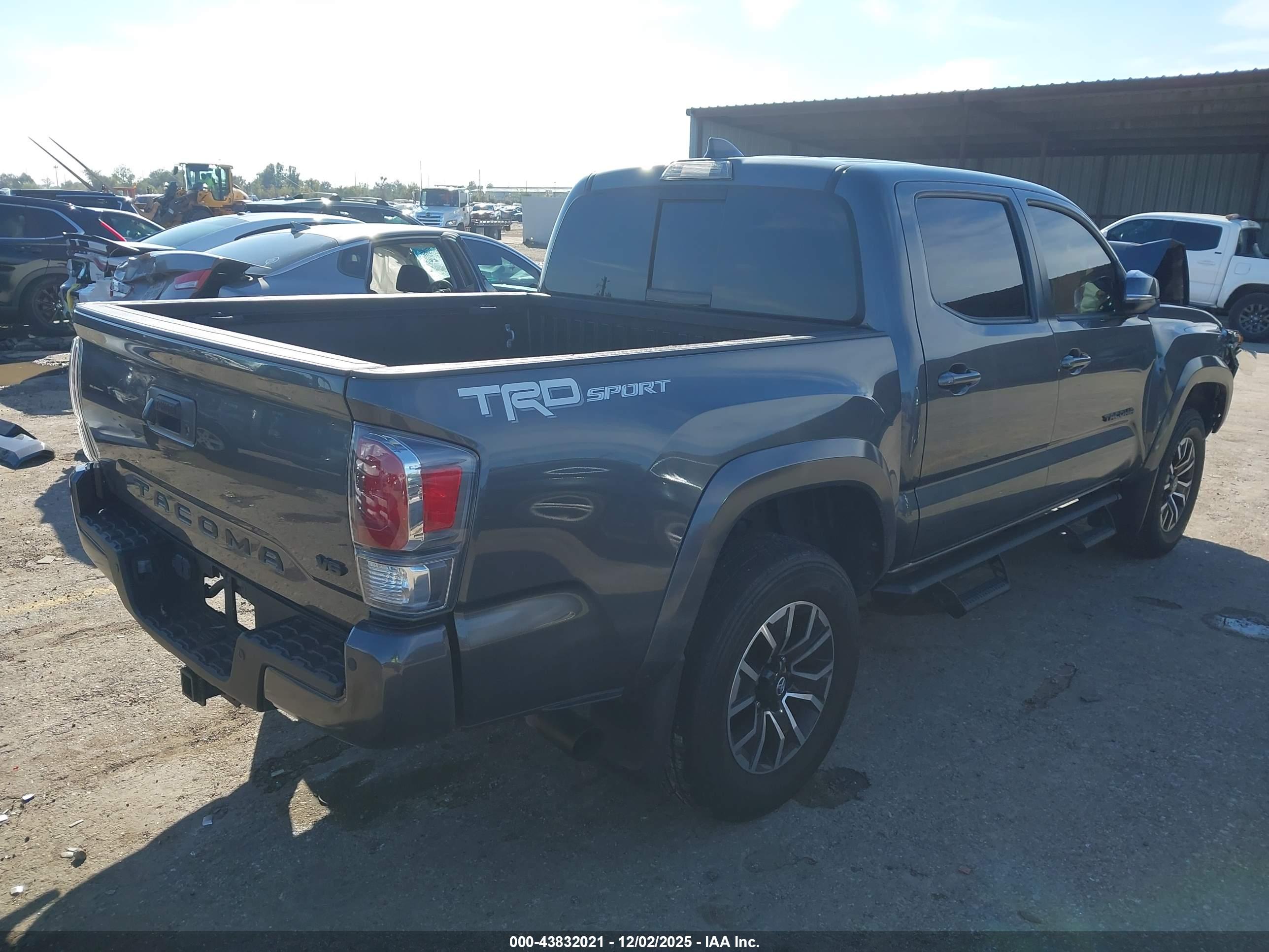 TOYOTA TACOMA image 4