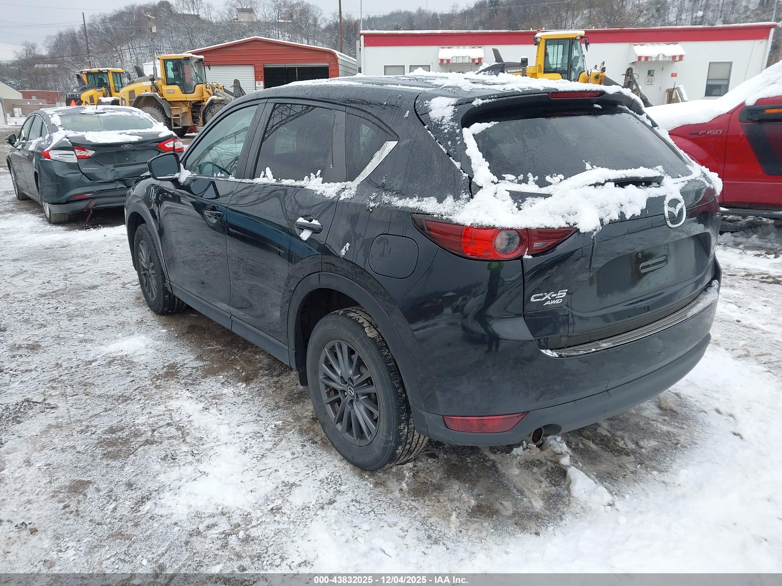 MAZDA CX-5 image 3