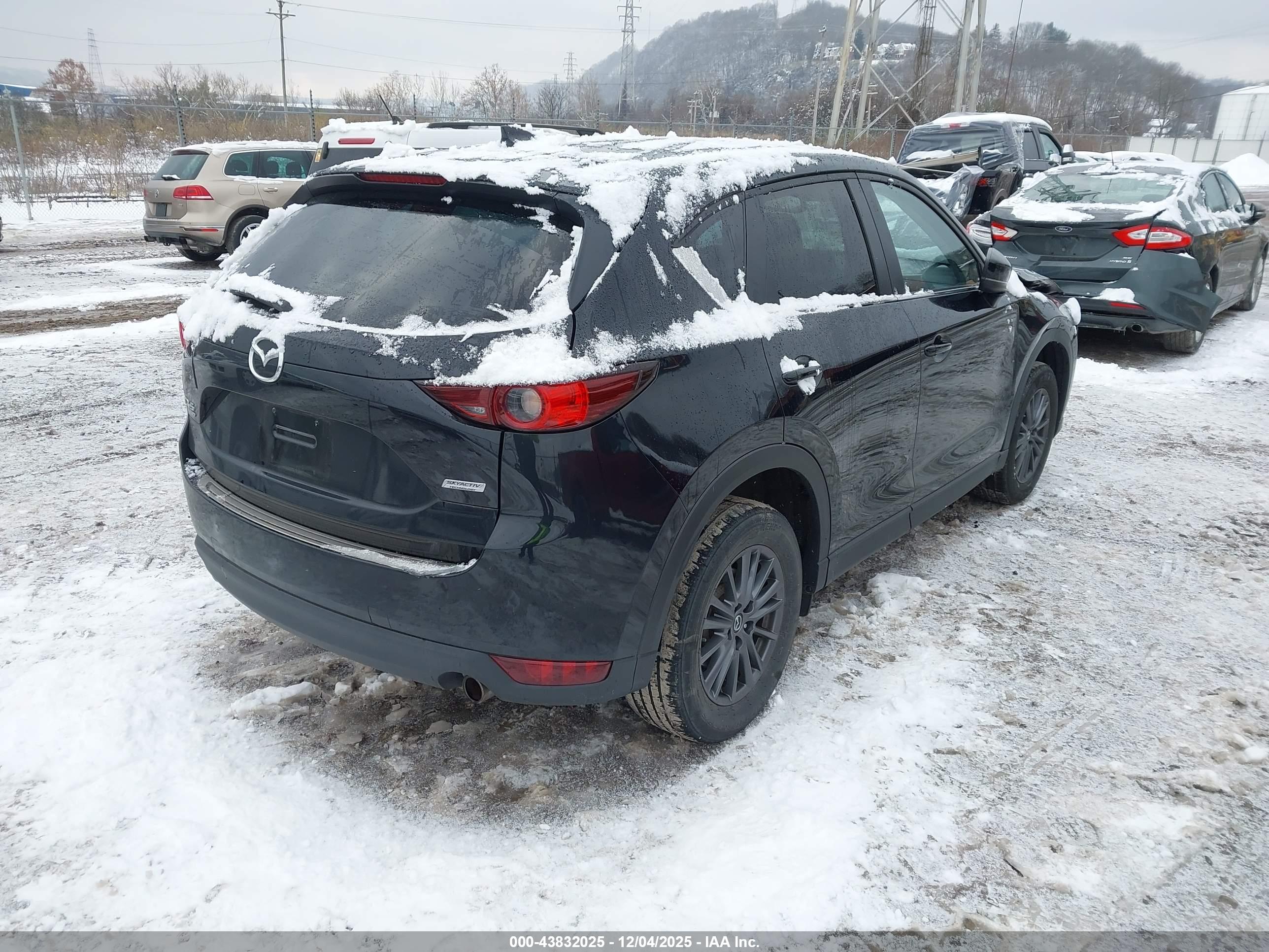MAZDA CX-5 image 4