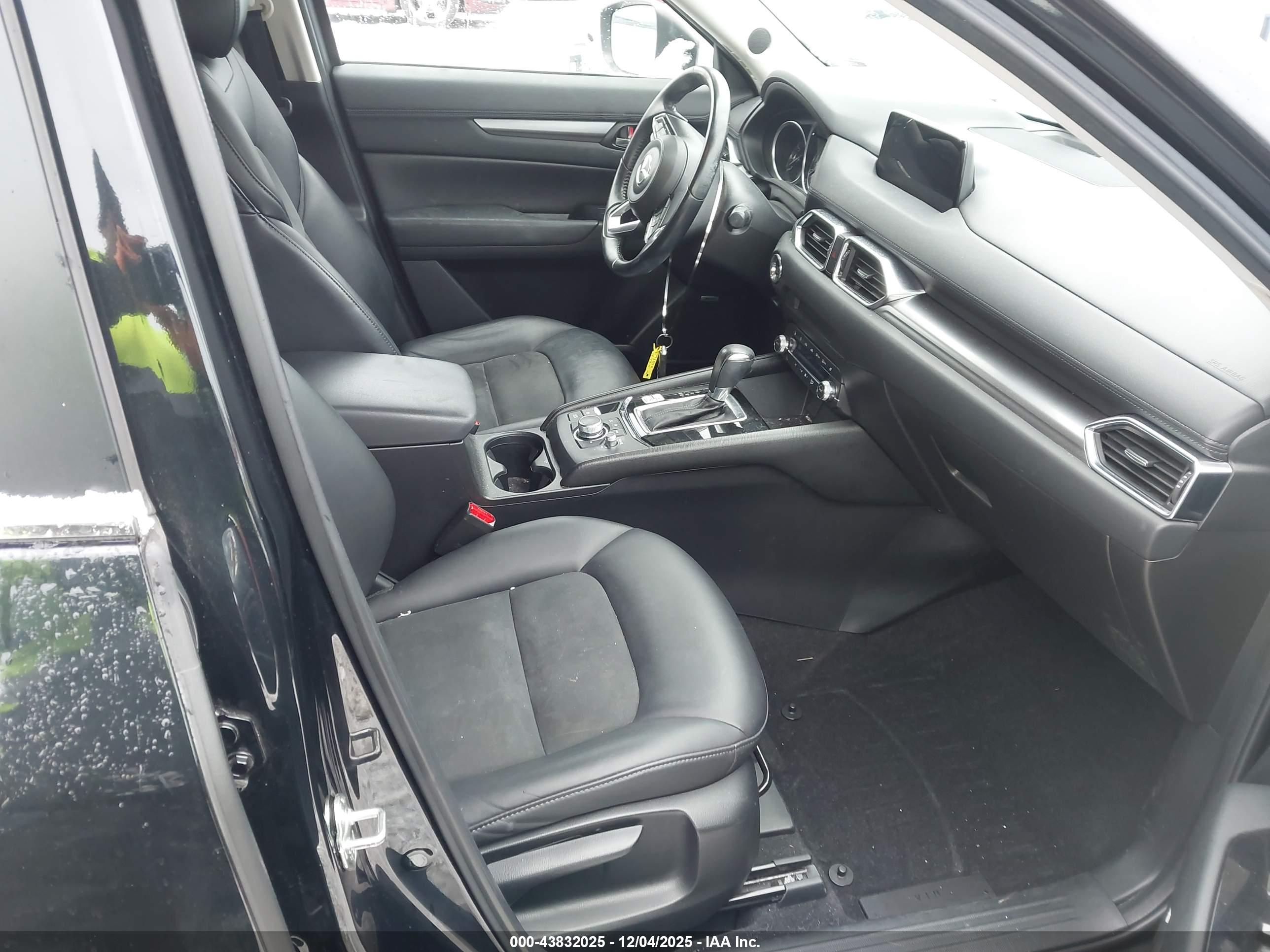 MAZDA CX-5 image 5