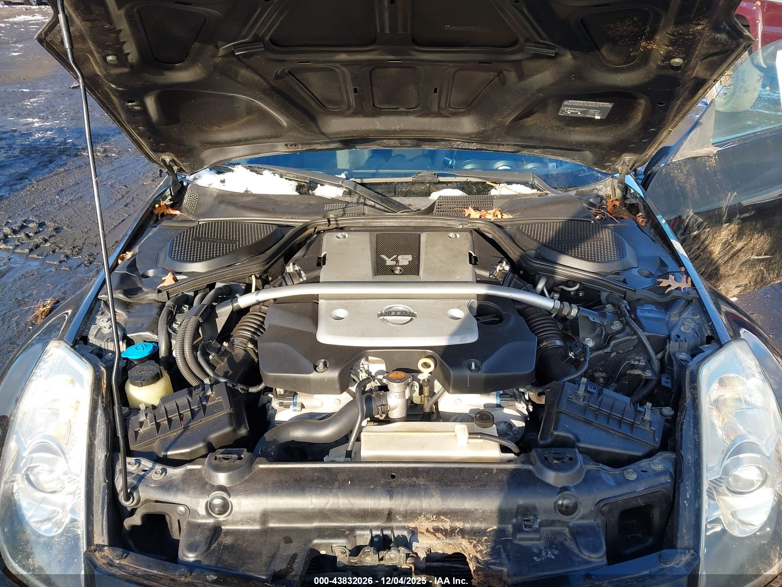NISSAN 350Z image 10