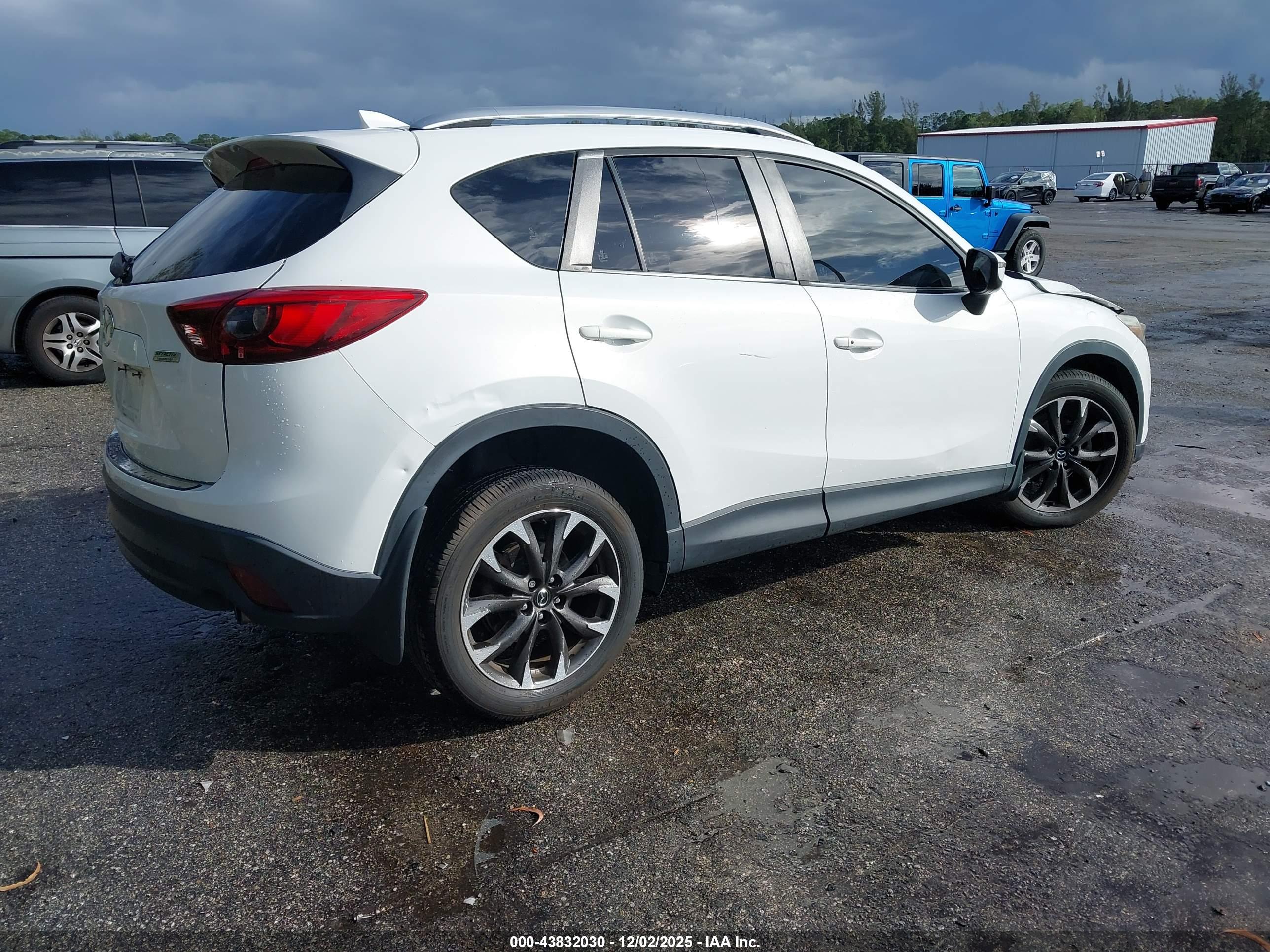 MAZDA CX-5 image 4