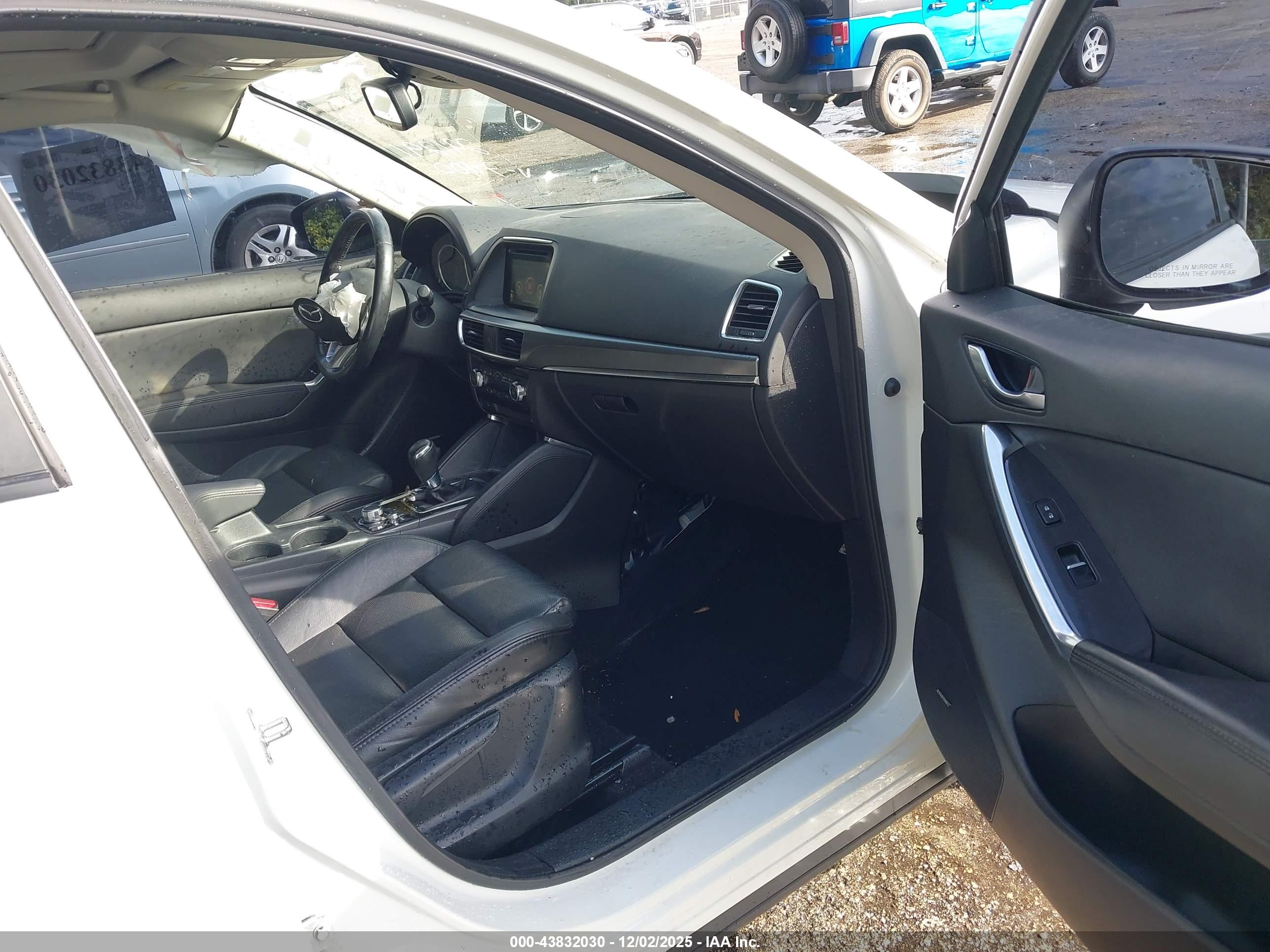 MAZDA CX-5 image 5