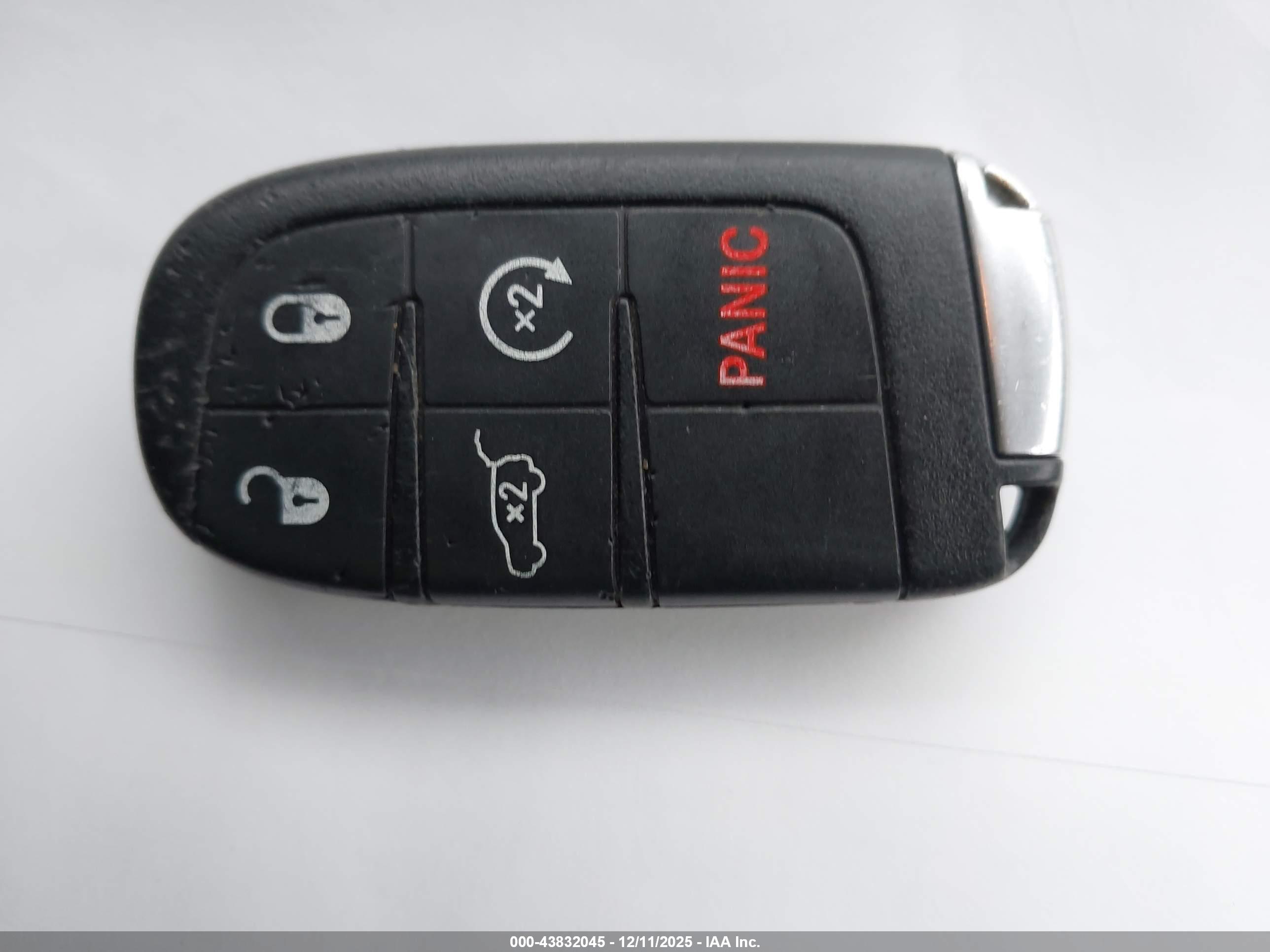 JEEP GRAND image 11