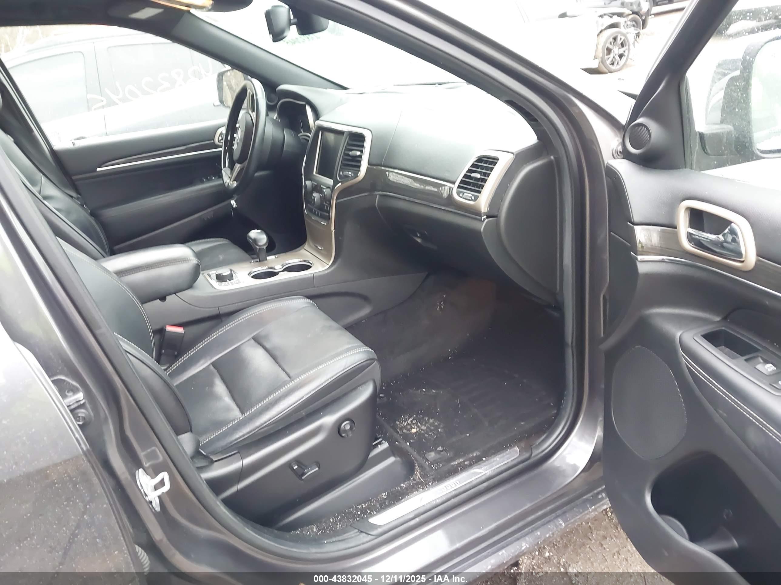 JEEP GRAND image 5