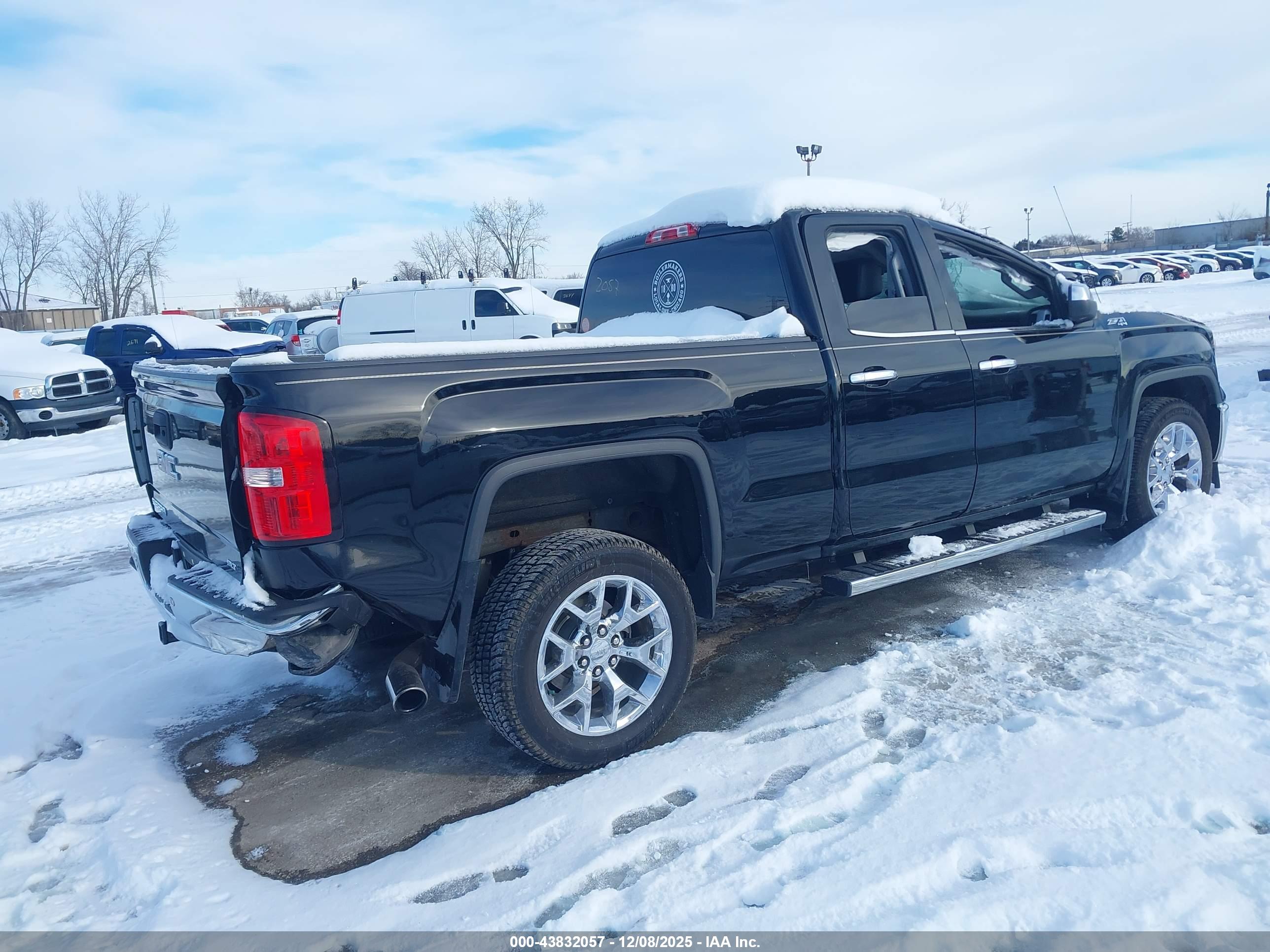 GMC SIERRA image 4