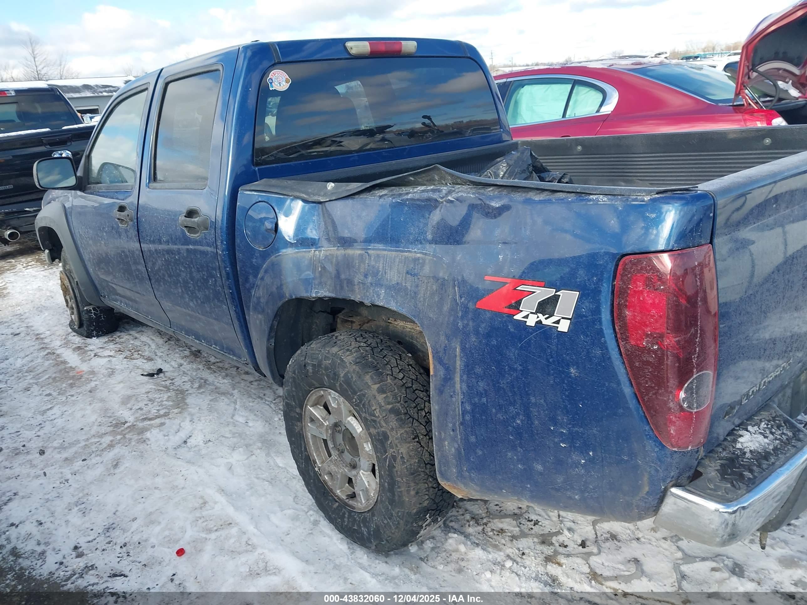 CHEVROLET COLORADO image 6