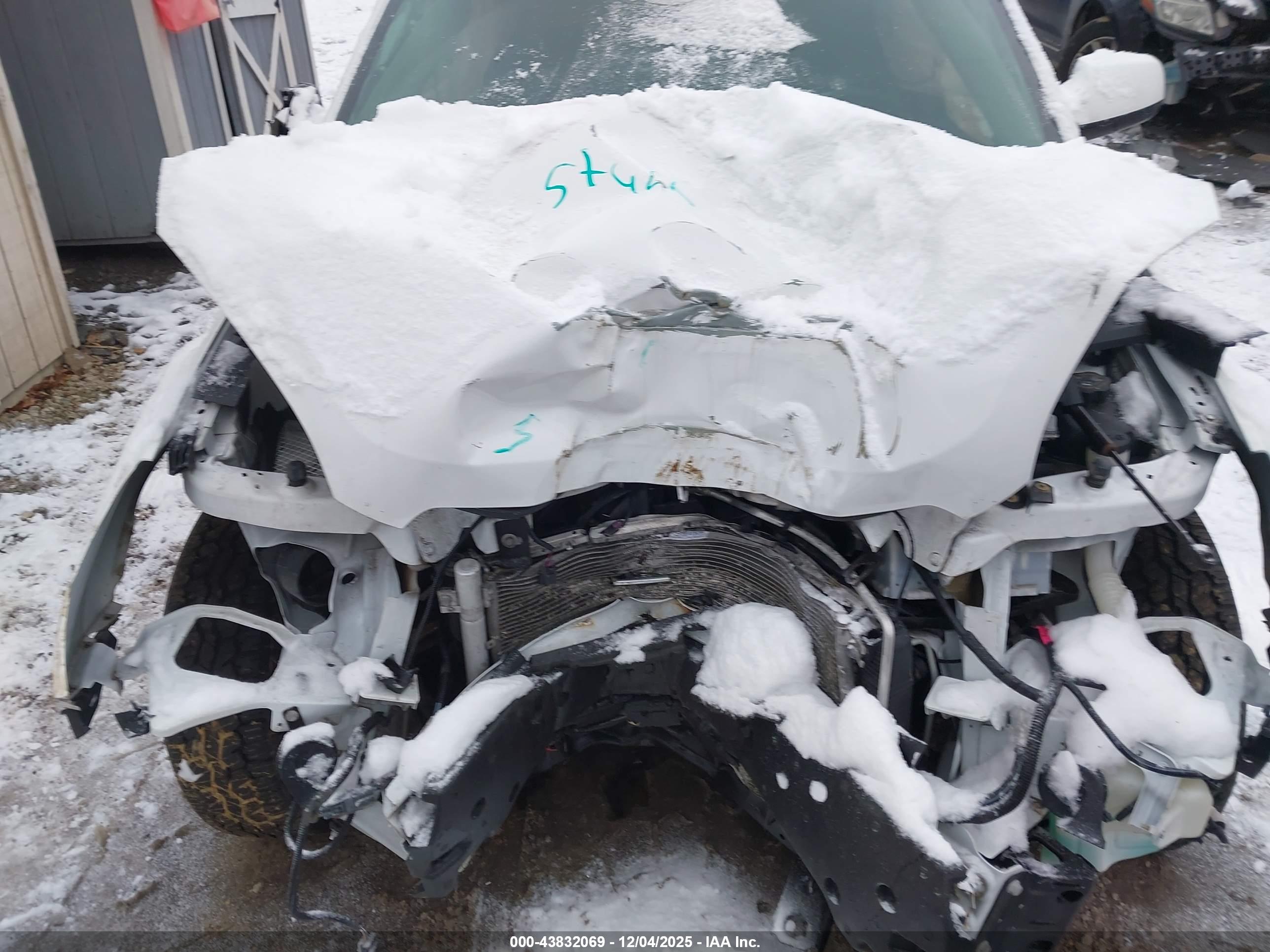 CHEVROLET EQUINOX image 10
