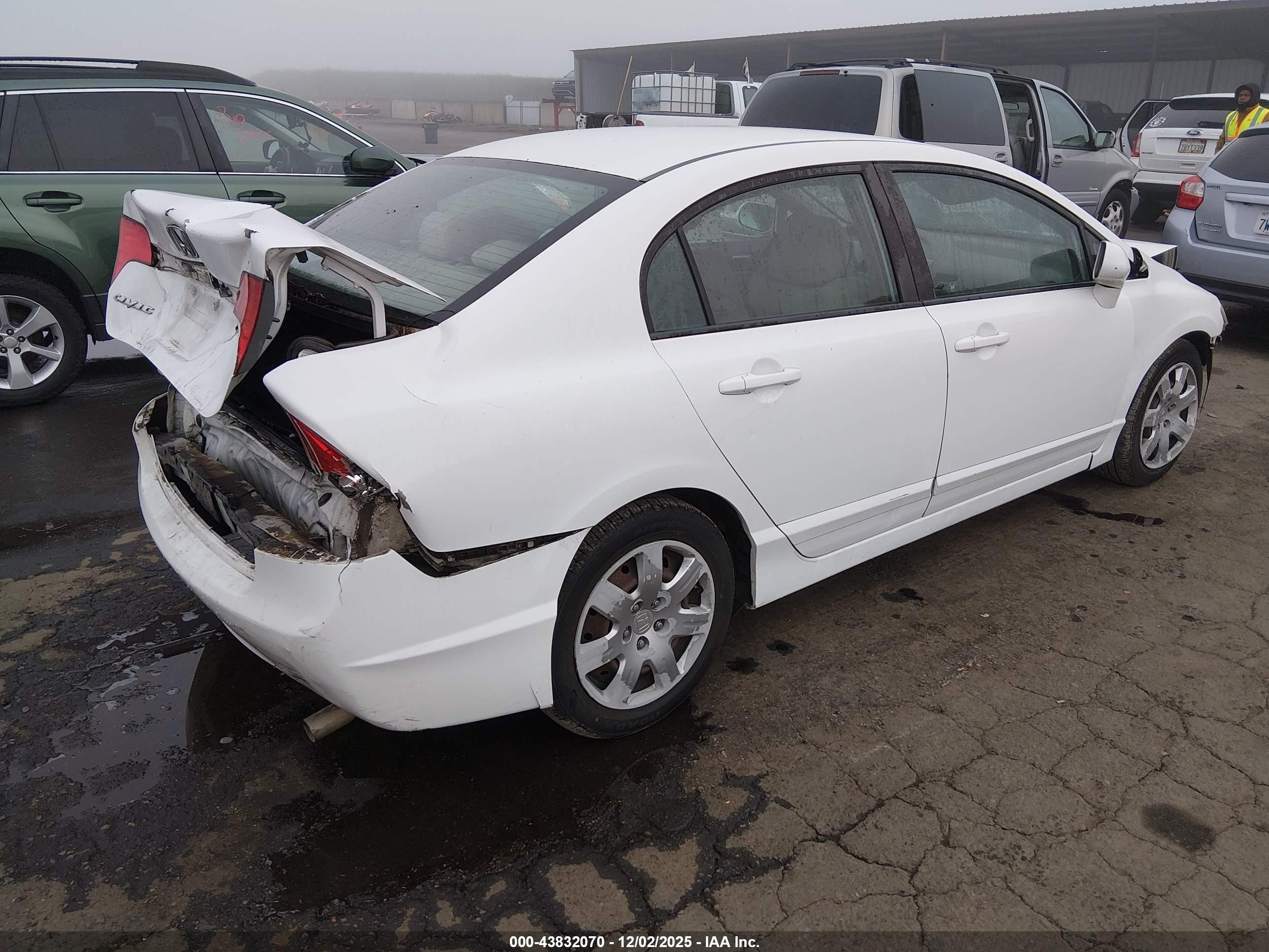 HONDA CIVIC image 4