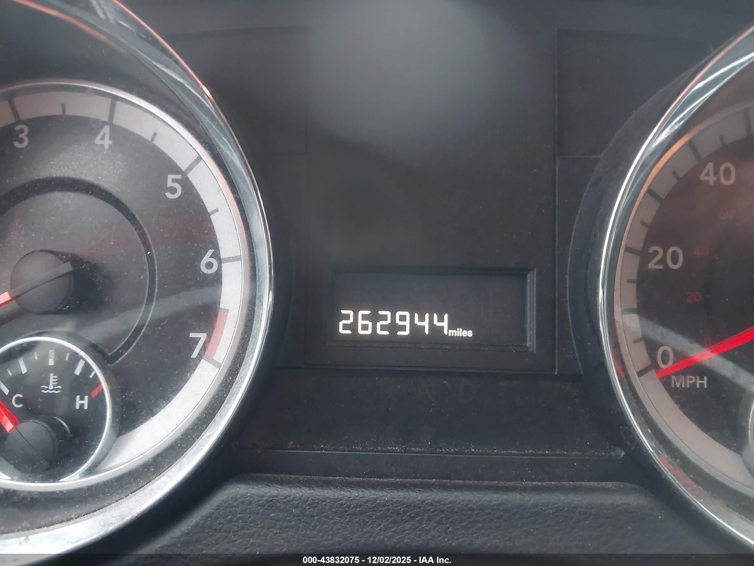DODGE GRAND image 7