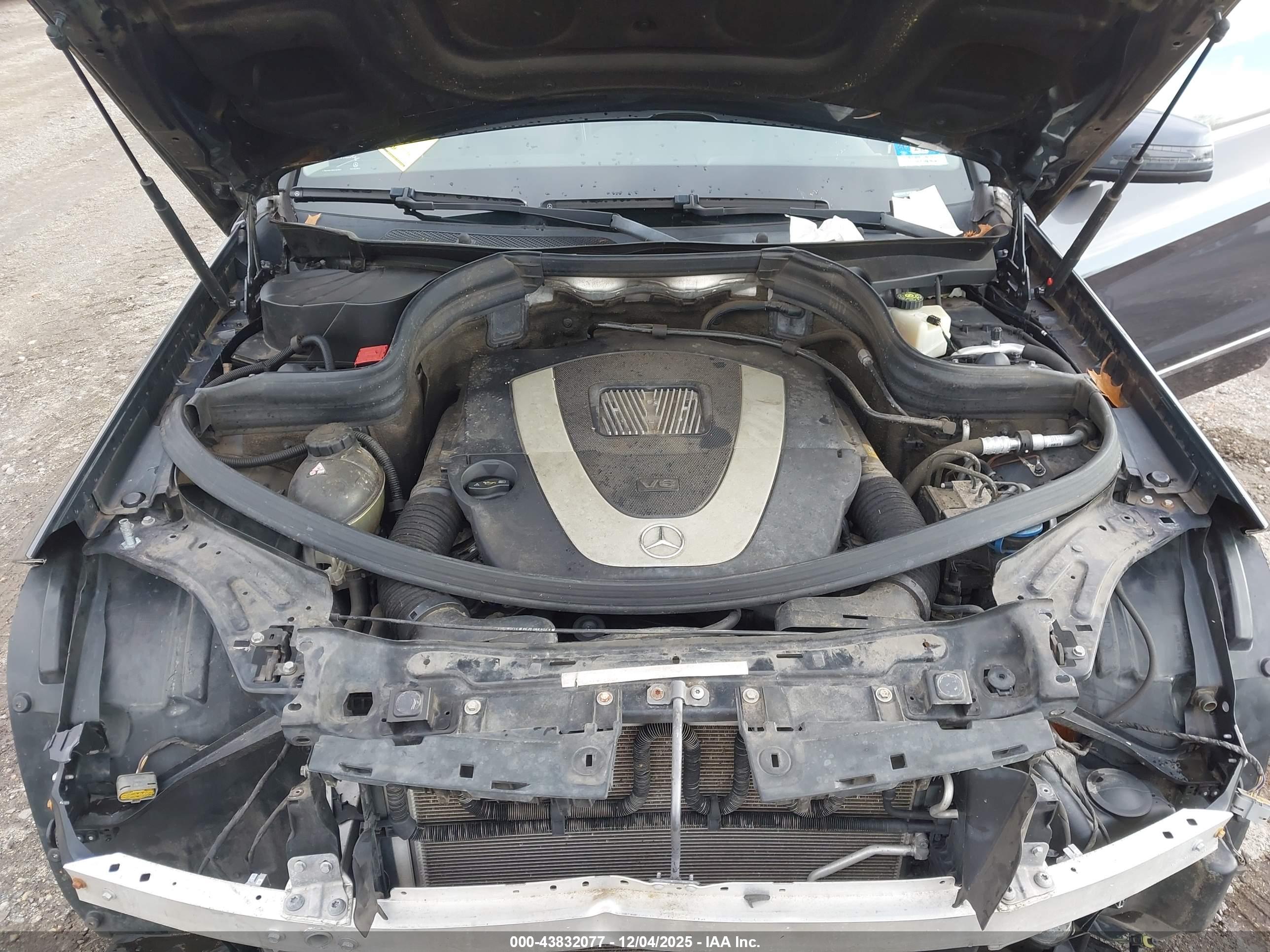 MERCEDES-BENZ GLK image 10