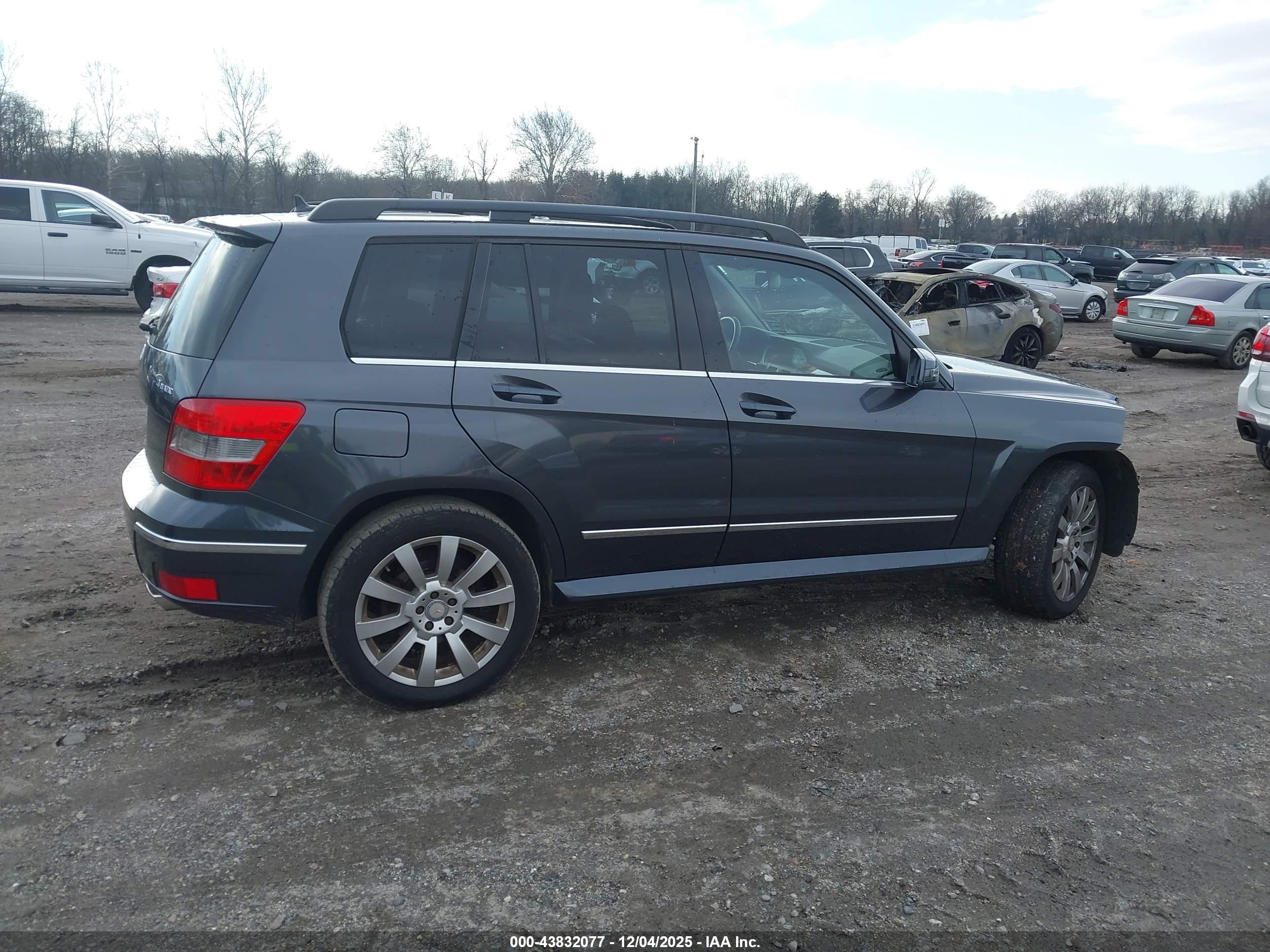 MERCEDES-BENZ GLK image 4