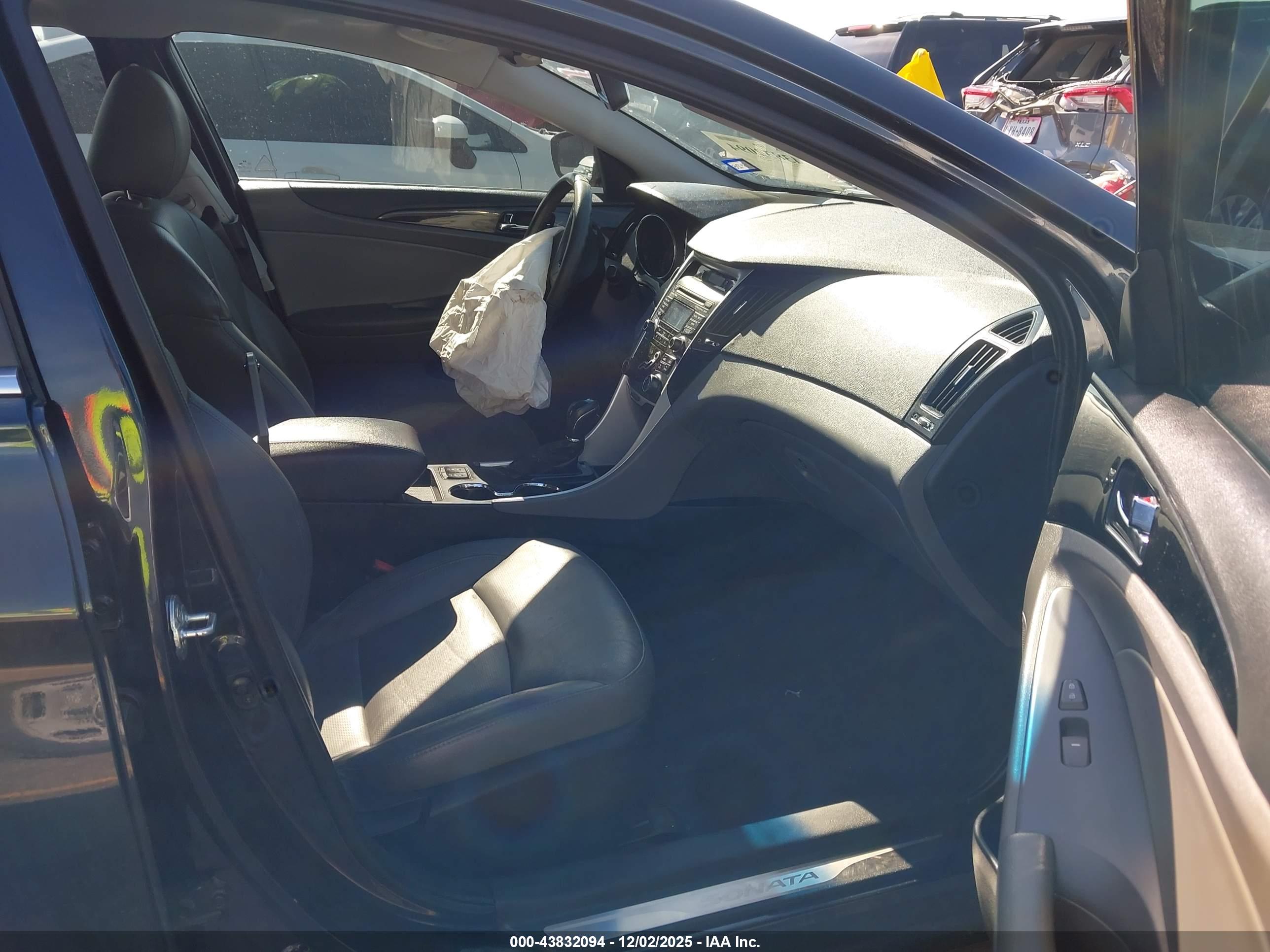 HYUNDAI SONATA image 5