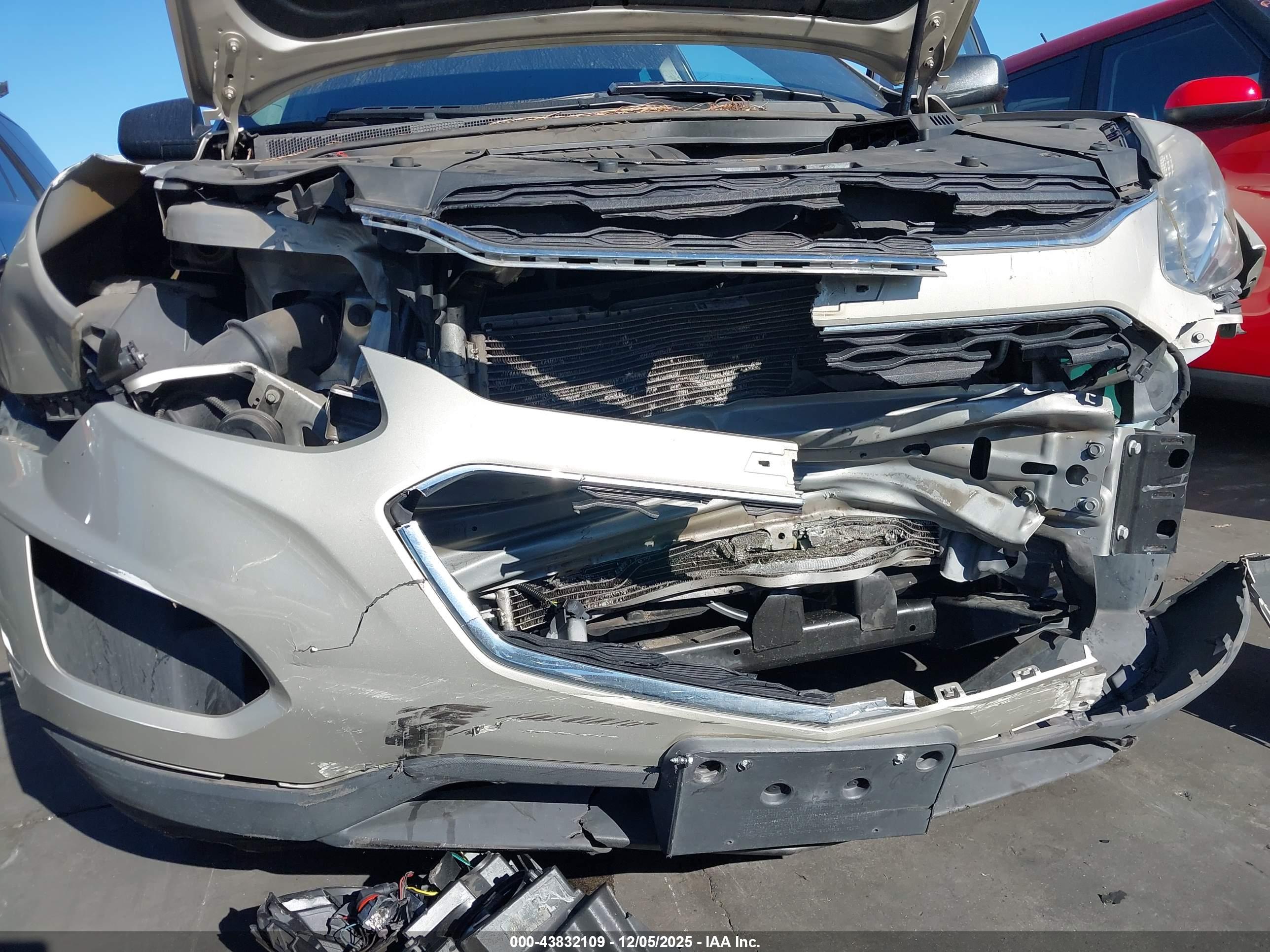 CHEVROLET EQUINOX image 6