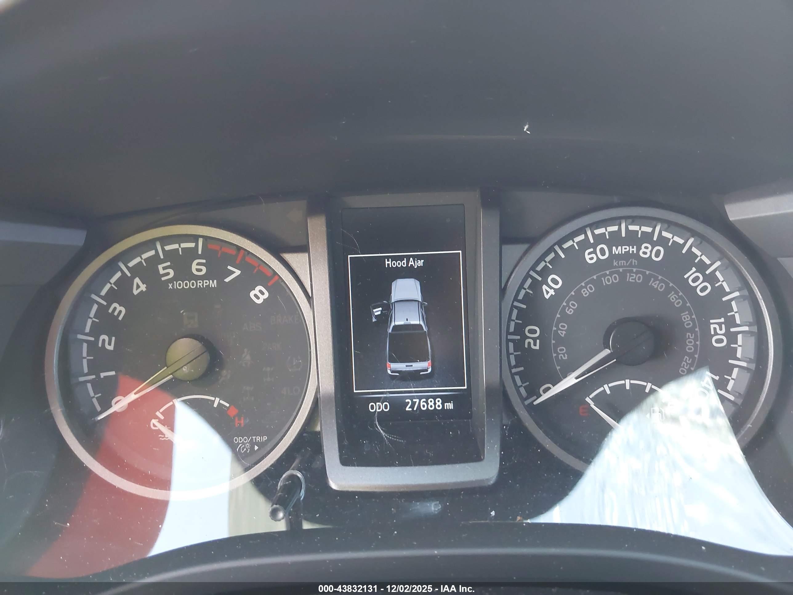 TOYOTA TACOMA image 7