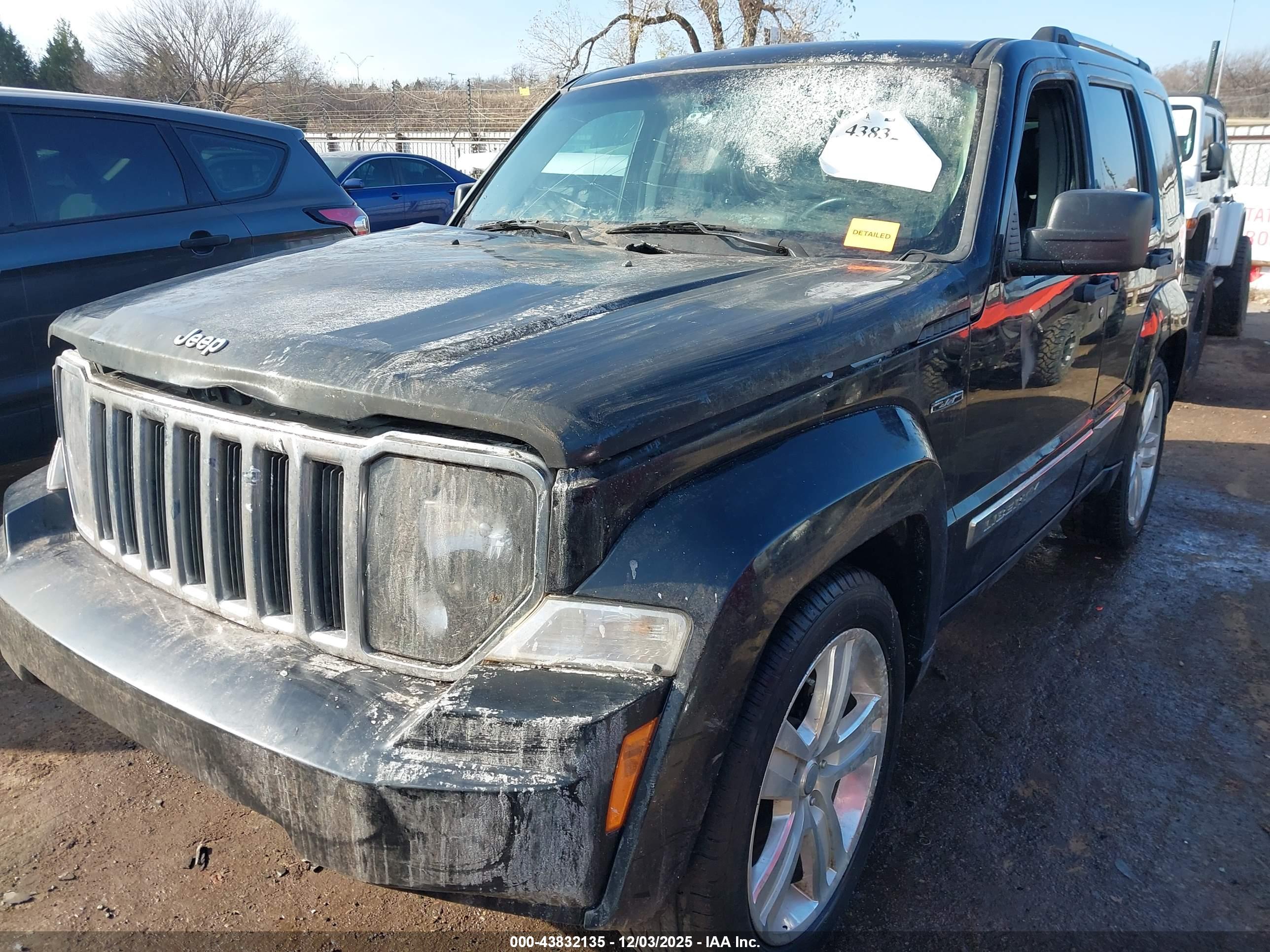 JEEP LIBERTY image 6