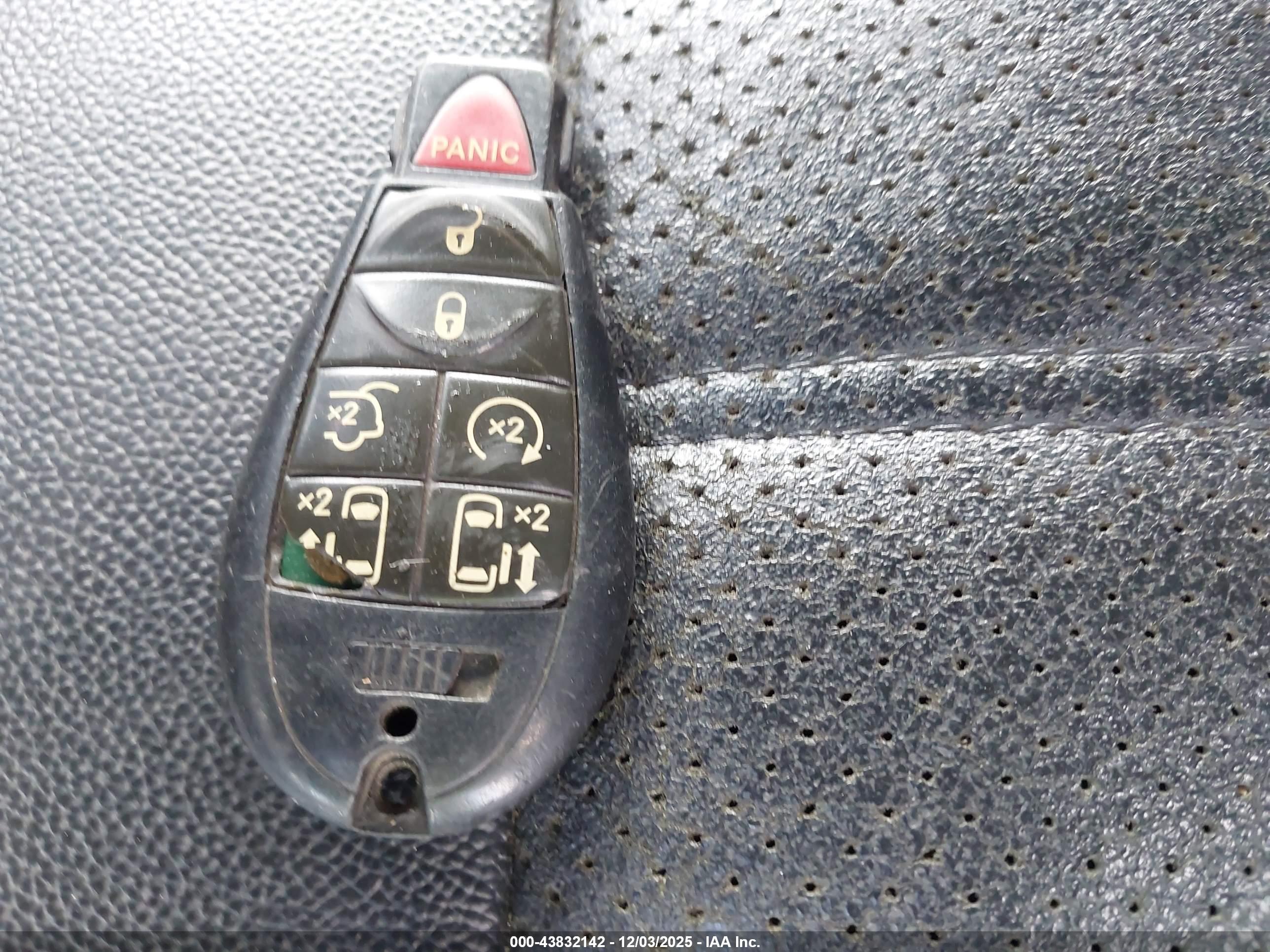 DODGE GRAND image 11