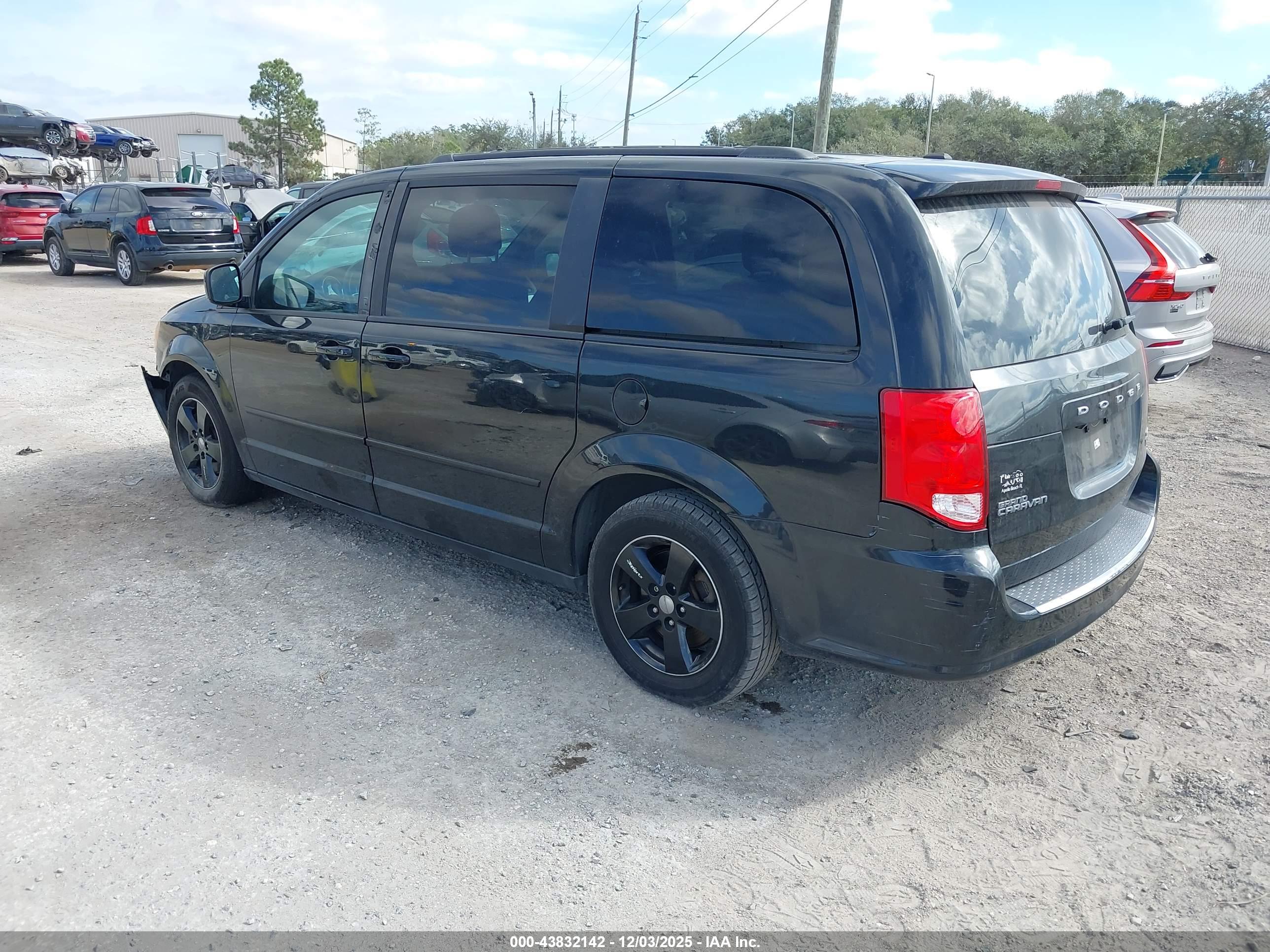 DODGE GRAND image 3