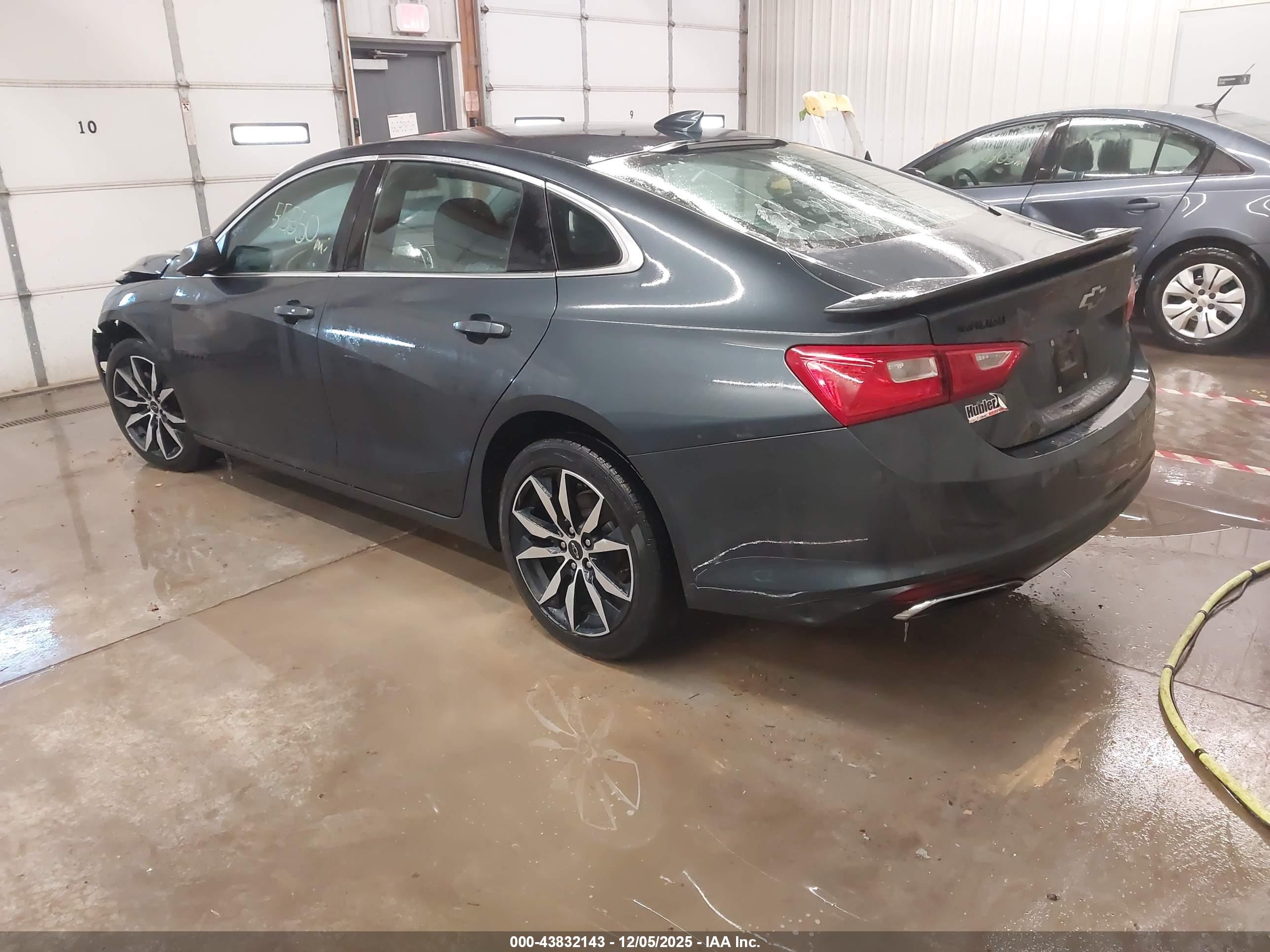 CHEVROLET MALIBU image 3