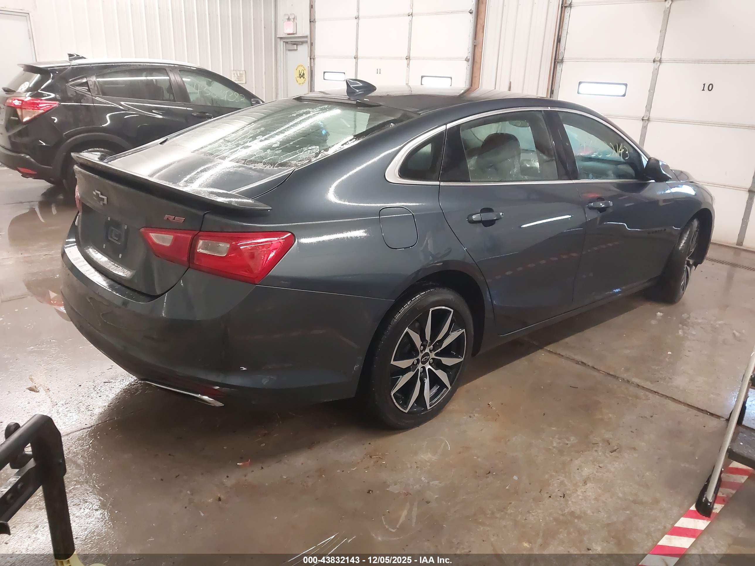 CHEVROLET MALIBU image 4