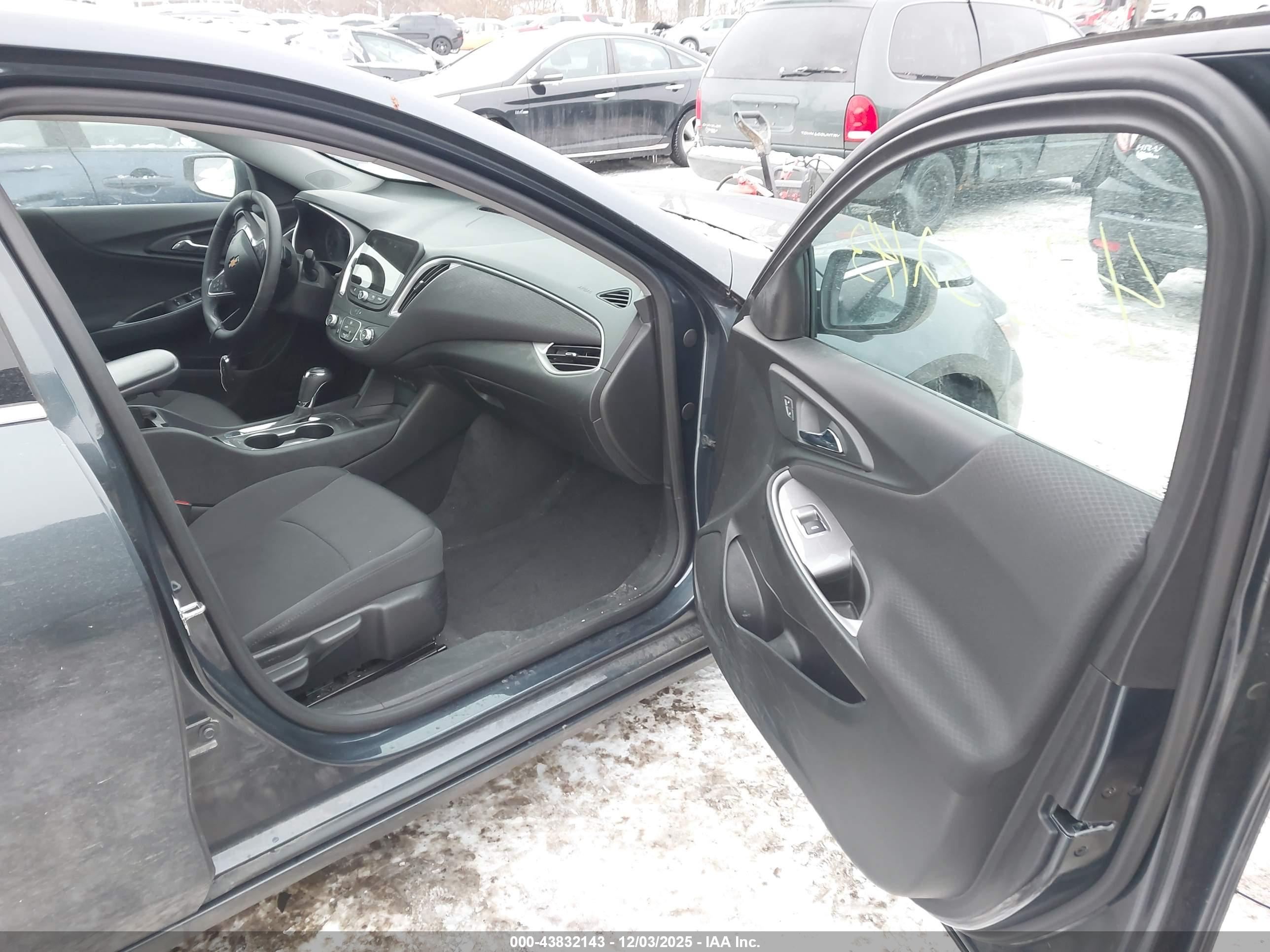 CHEVROLET MALIBU image 5