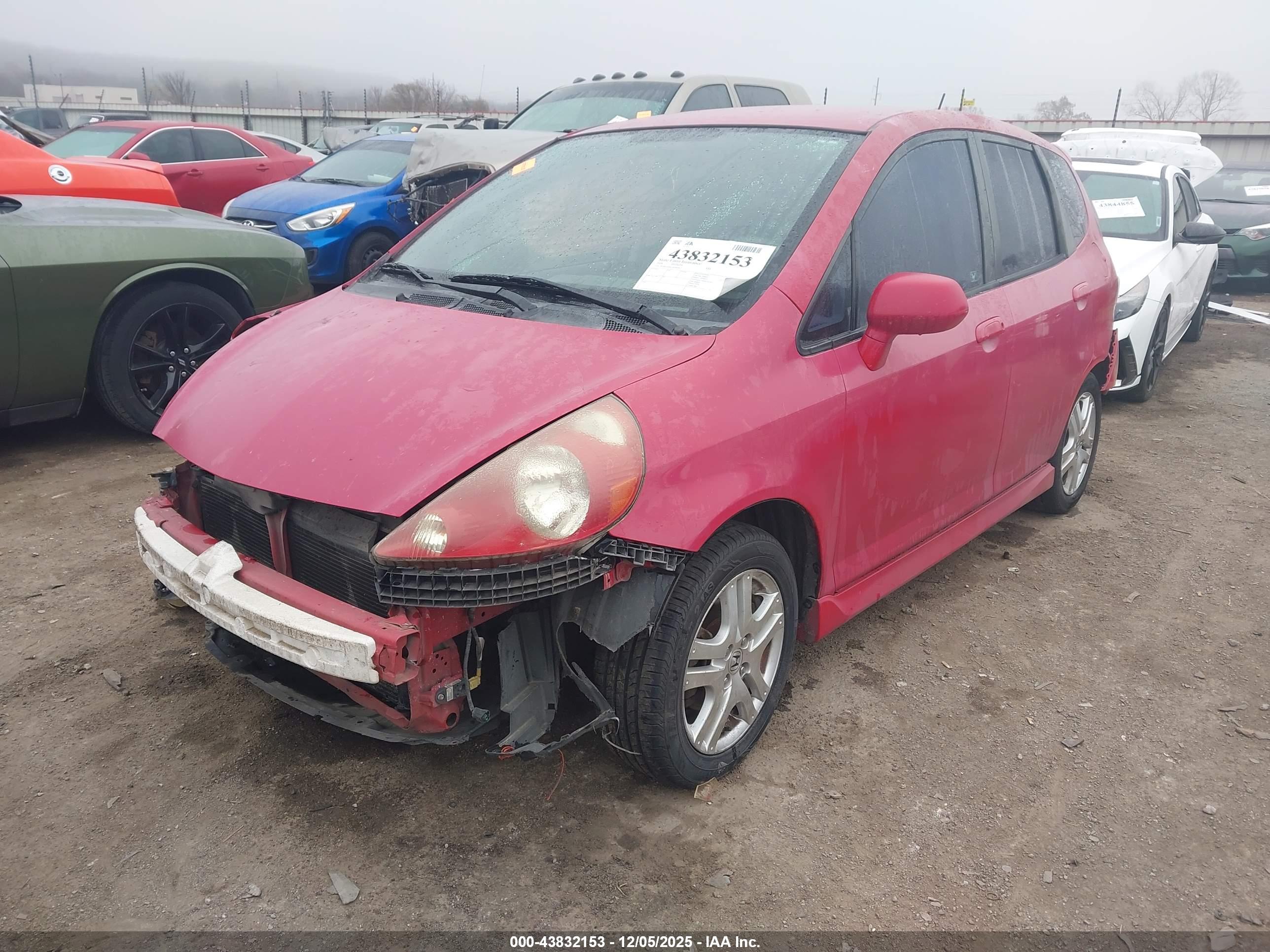HONDA FIT image 2