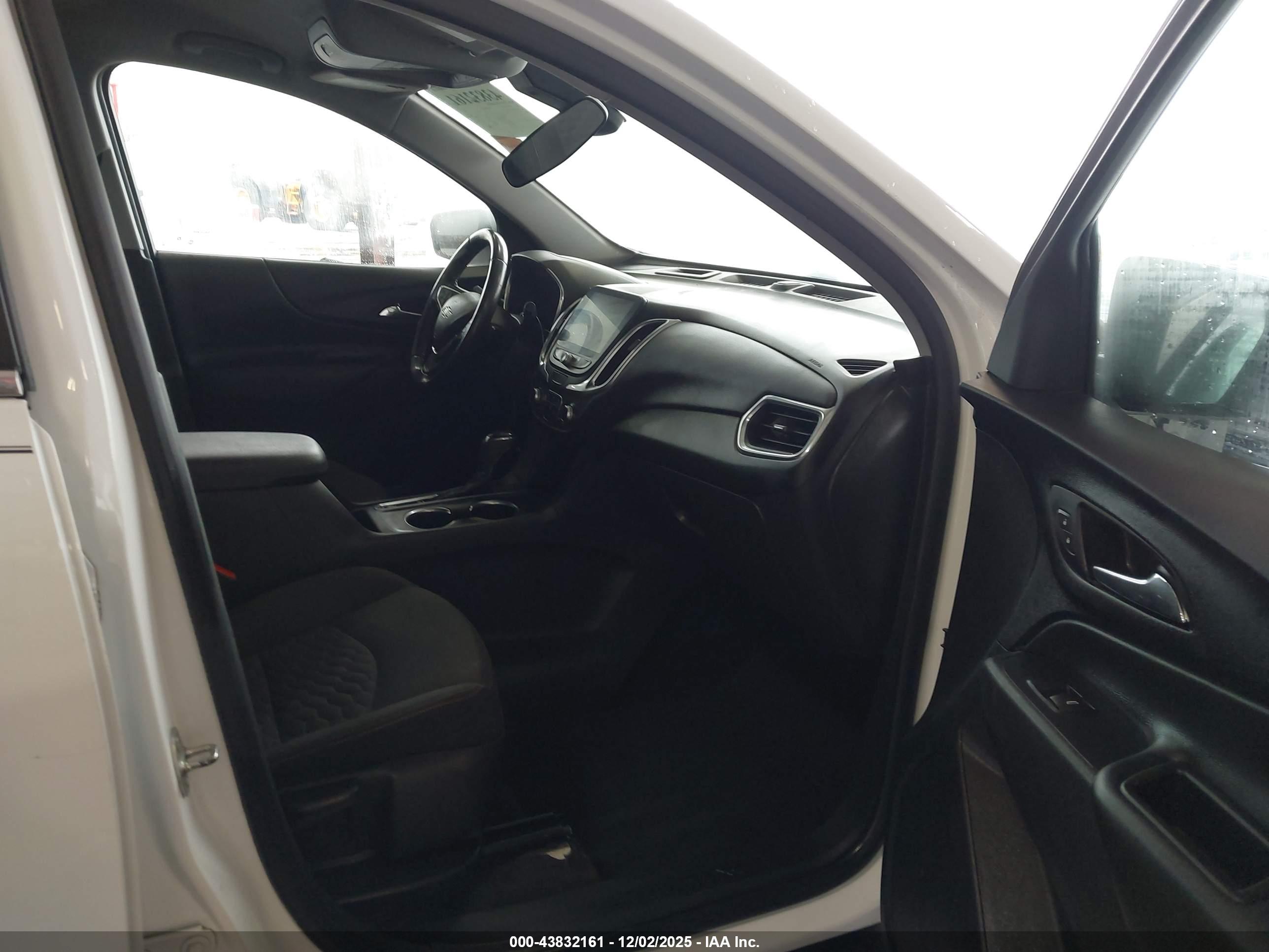CHEVROLET EQUINOX image 5