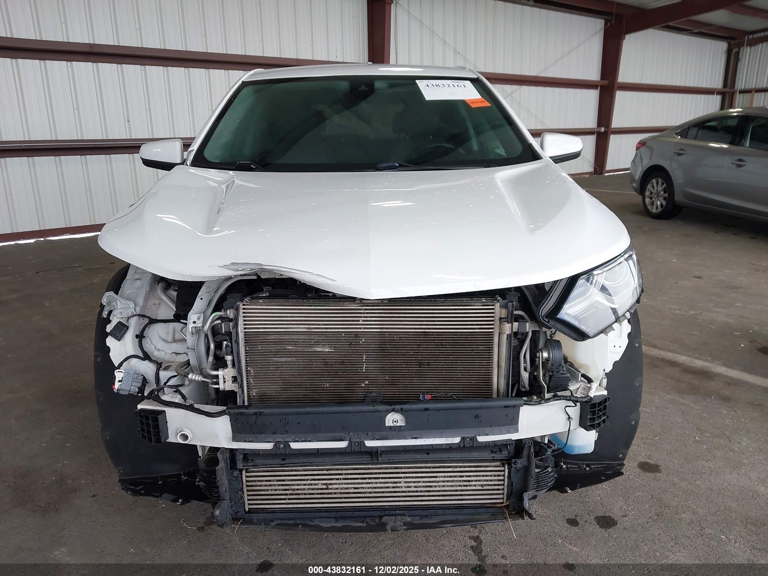 CHEVROLET EQUINOX image 6