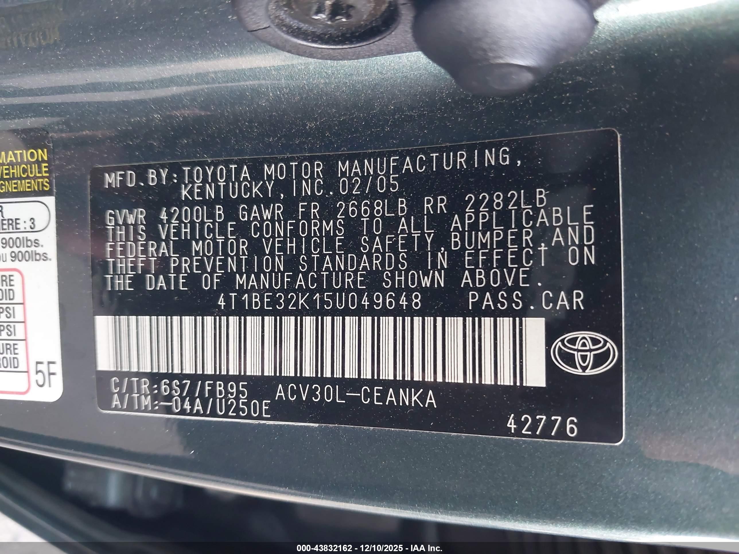 TOYOTA CAMRY image 9