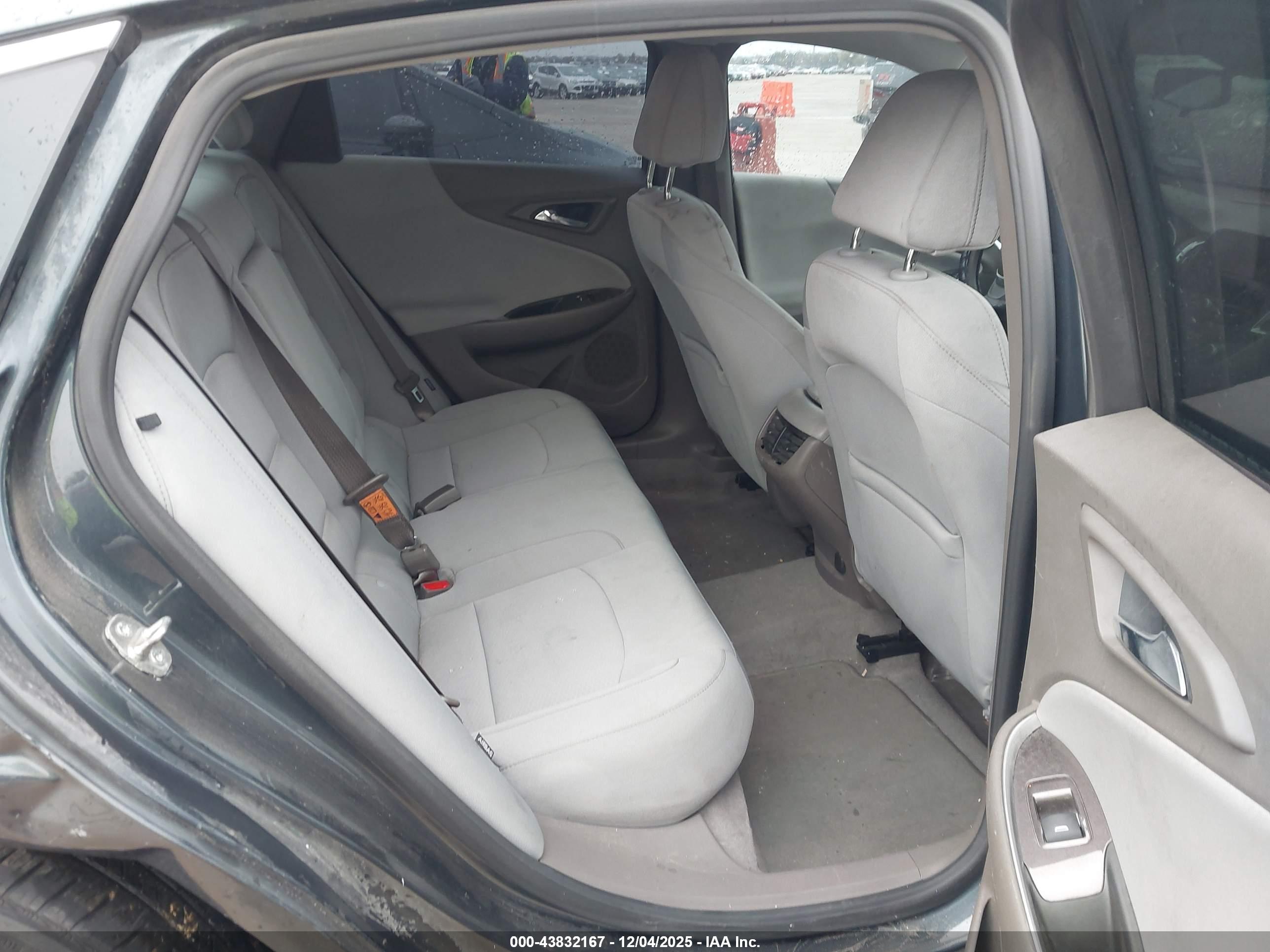 CHEVROLET MALIBU image 8
