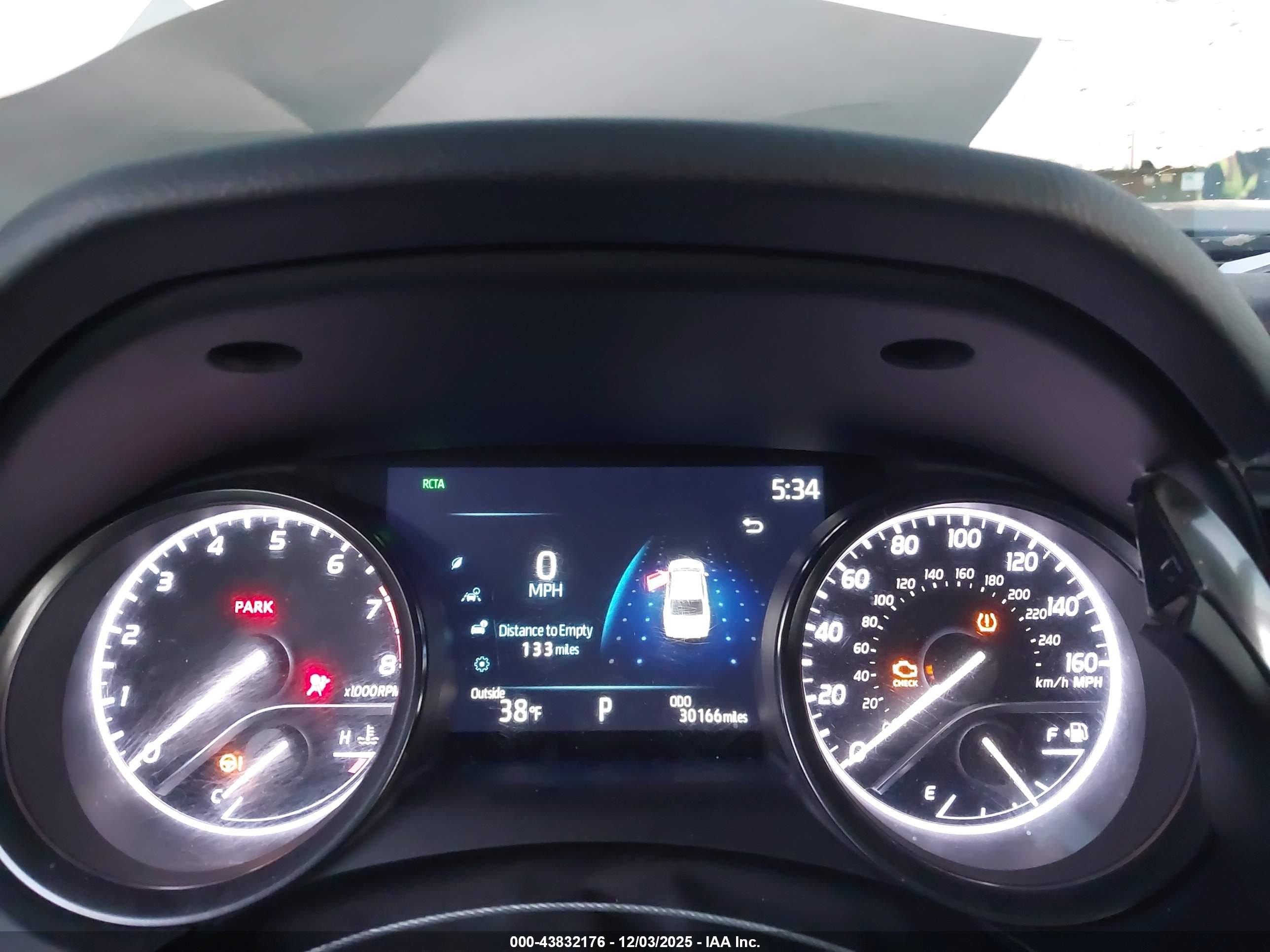 TOYOTA CAMRY image 7