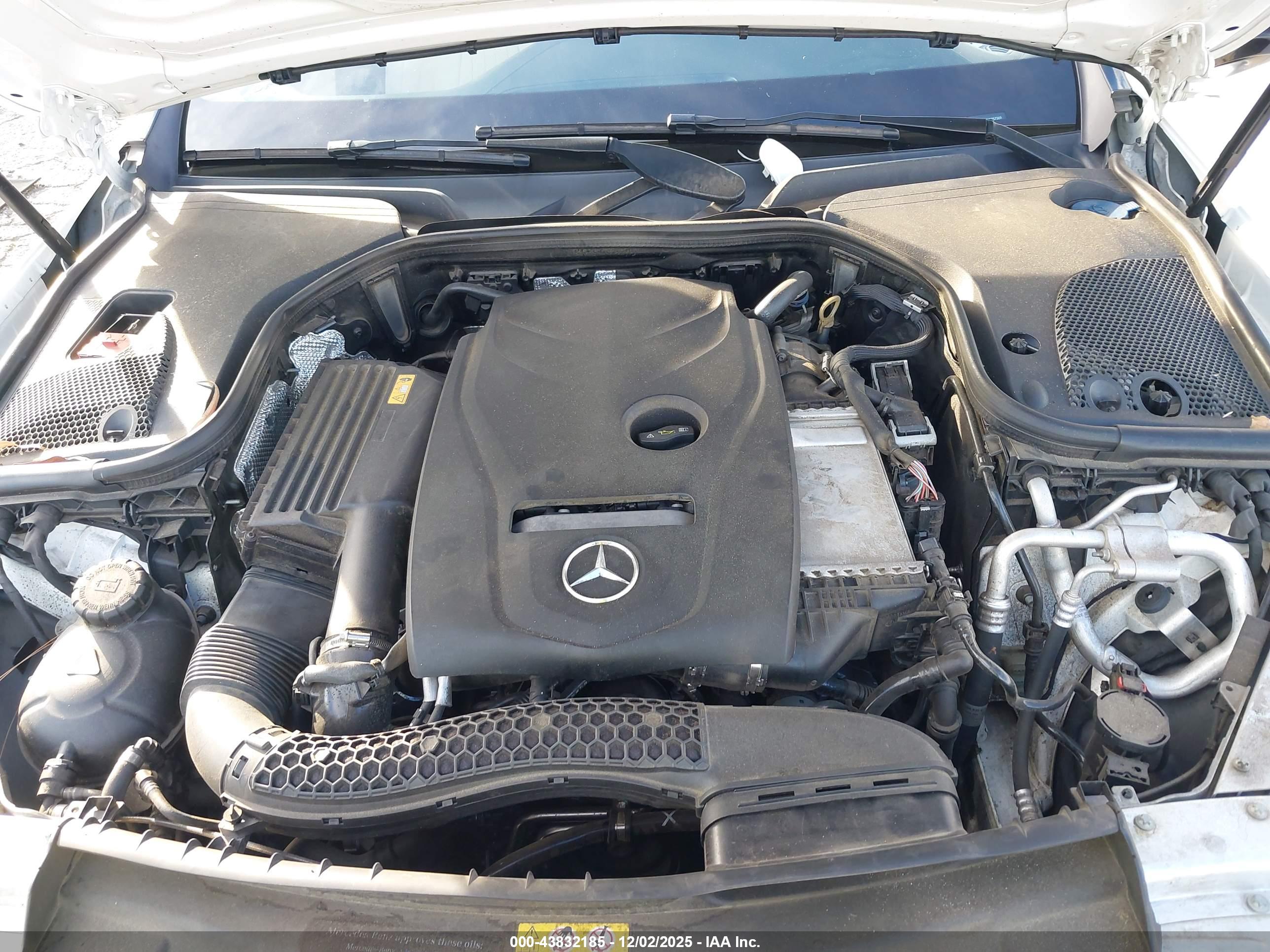 MERCEDES-BENZ E image 10