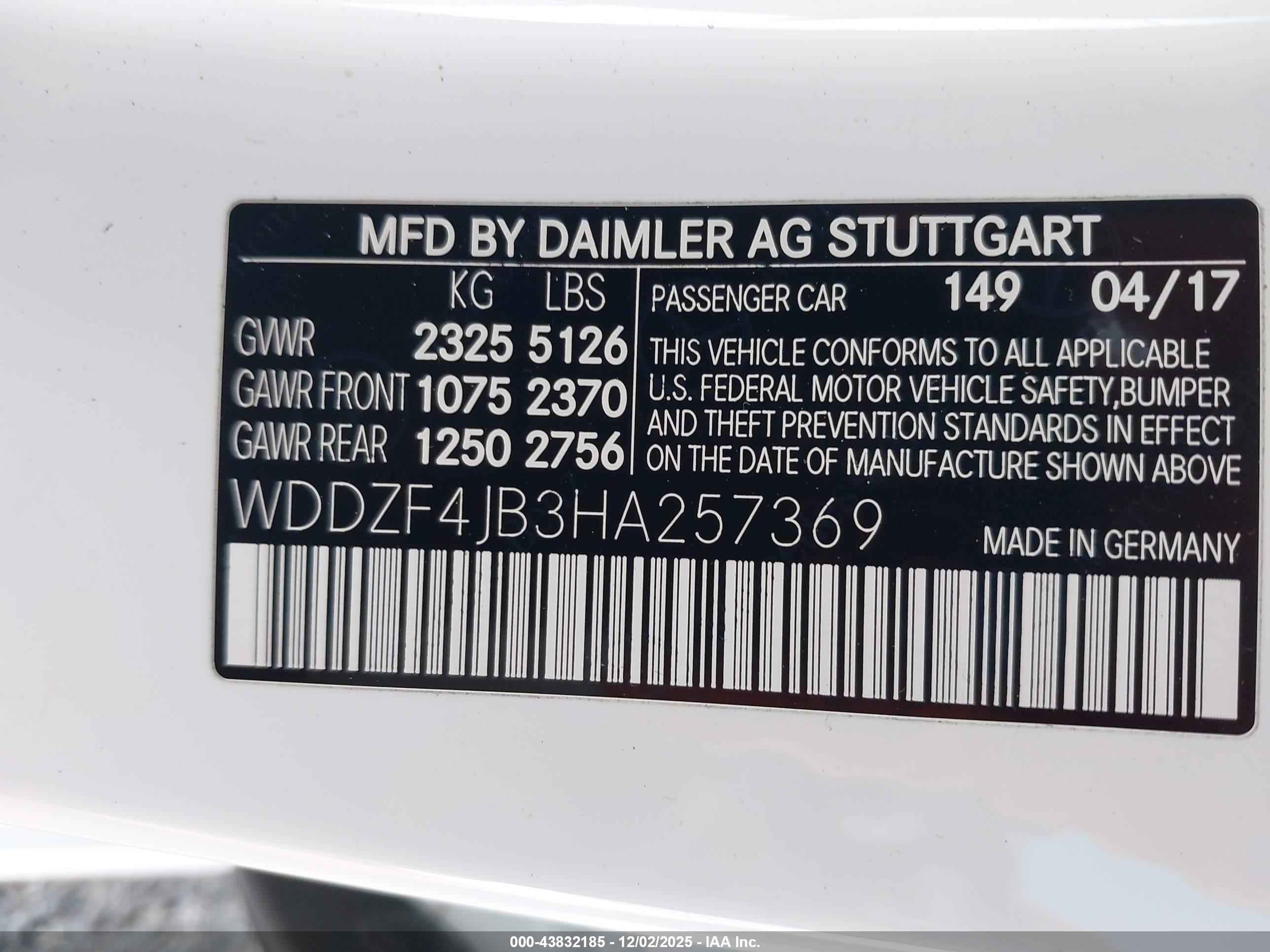 MERCEDES-BENZ E image 9
